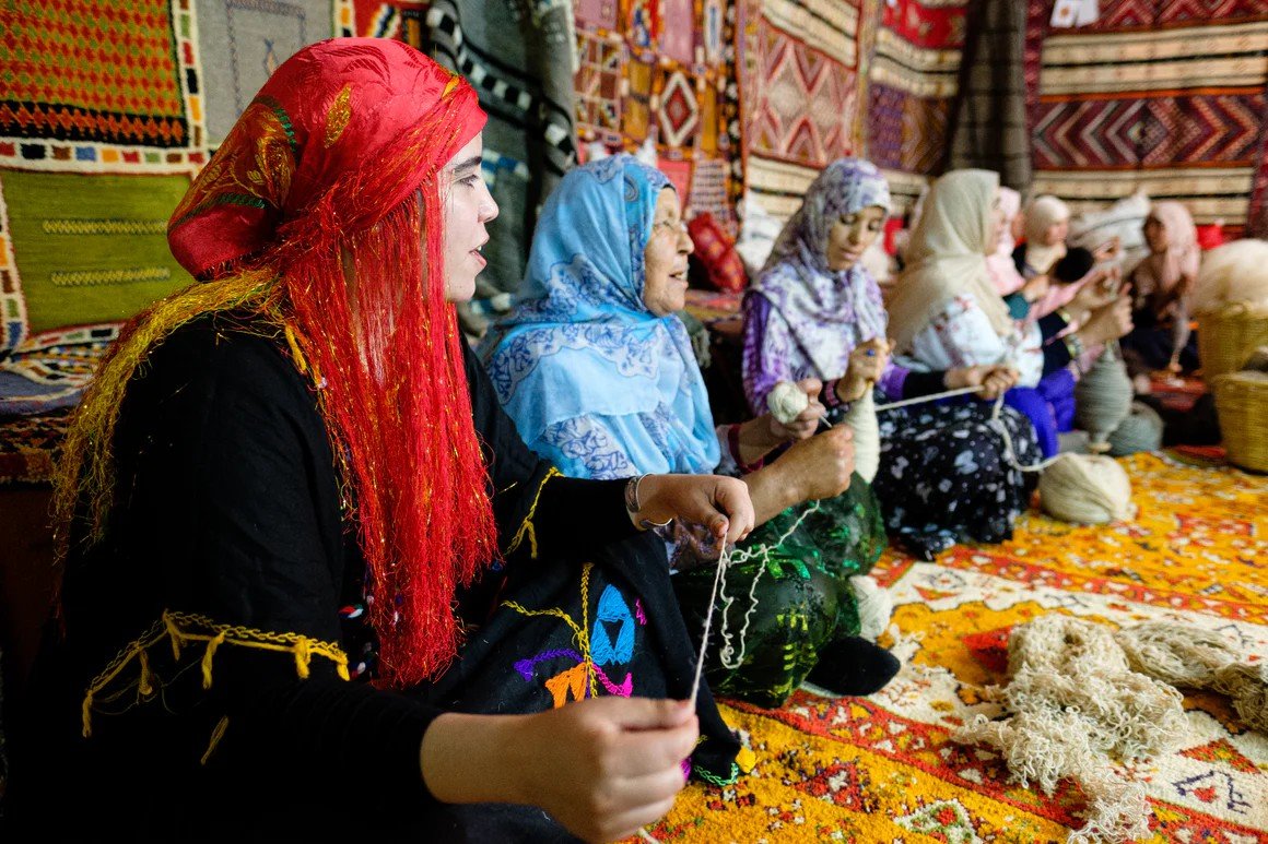 The Ultimate Guide to Buying Authentic Moroccan Rugs in the UK Benisouk