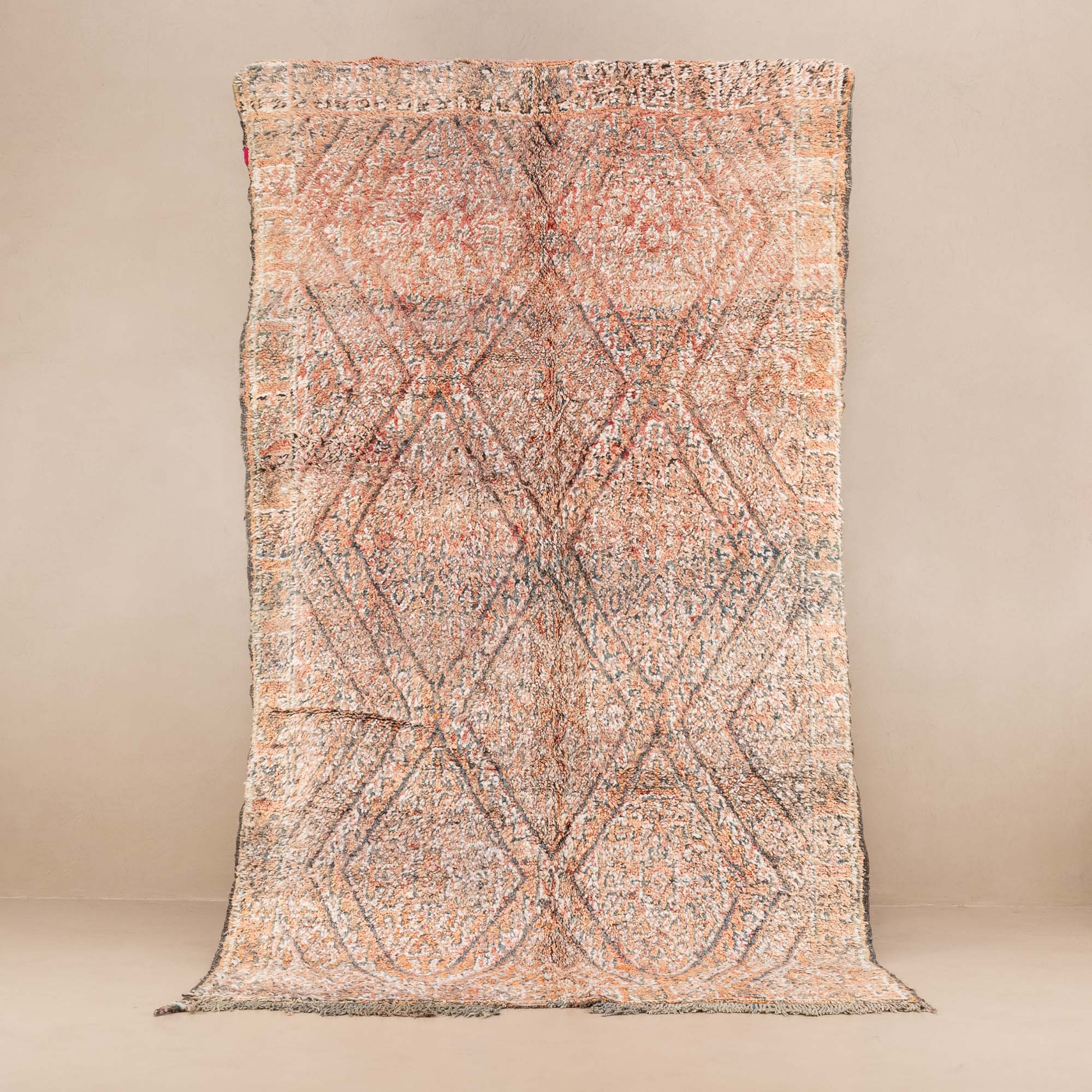 Kholoud vintage beni mguild rug Benisouk