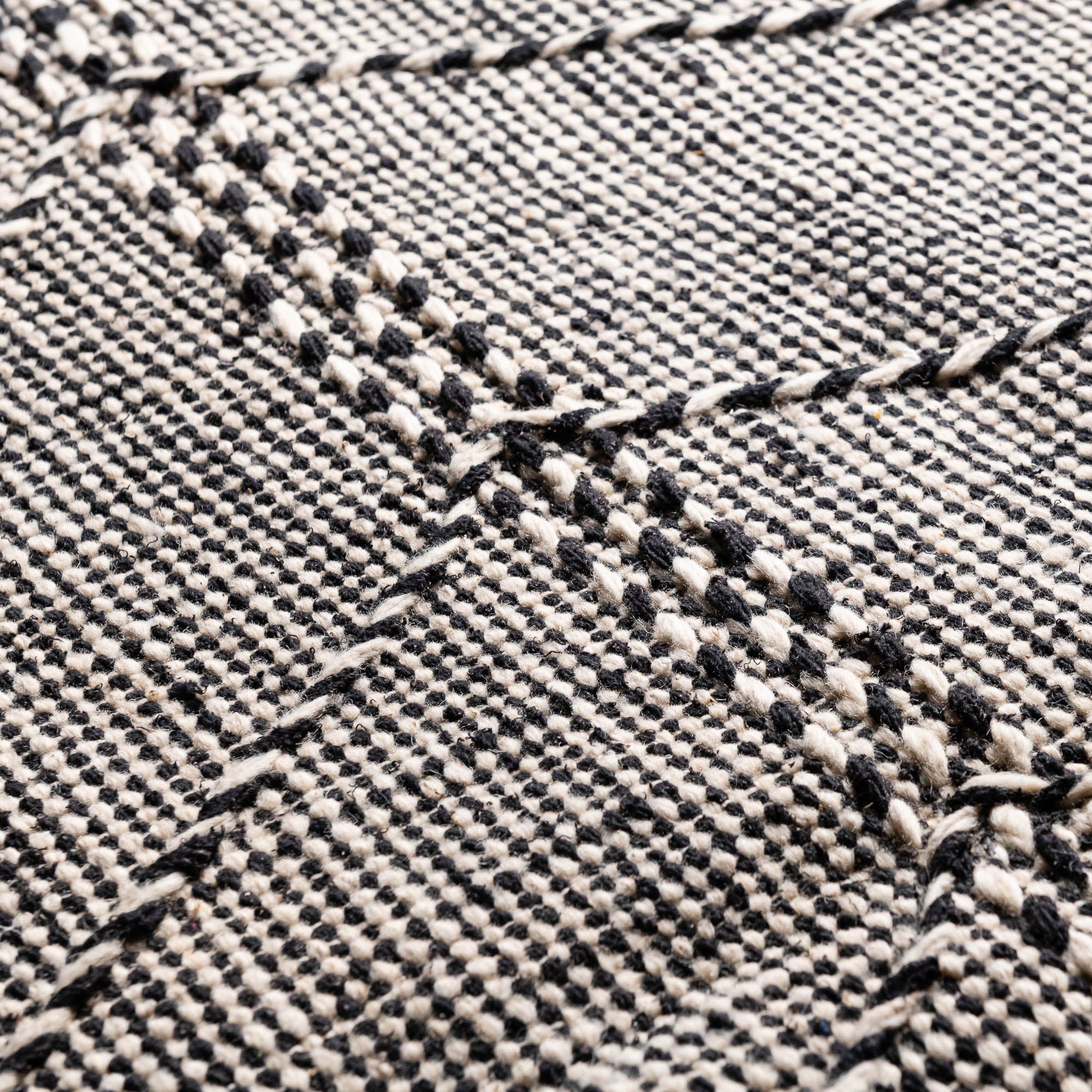 ASSA - Flatweave Moroccan rug - Benisouk ASSA - Flatweave Moroccan rug - Benisouk