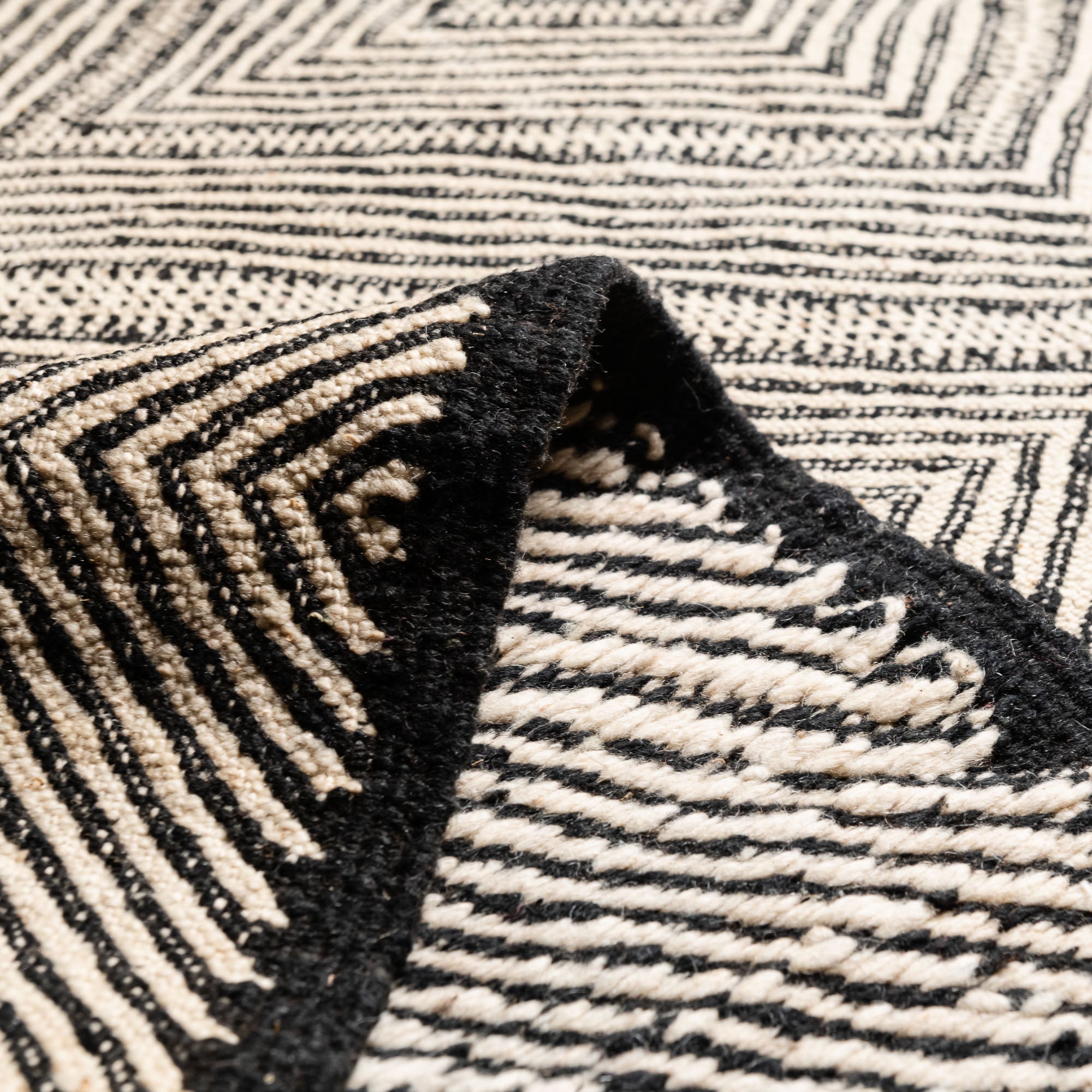 Aya - taznakht kilim rug - Benisouk Aya - taznakht kilim rug - Benisouk