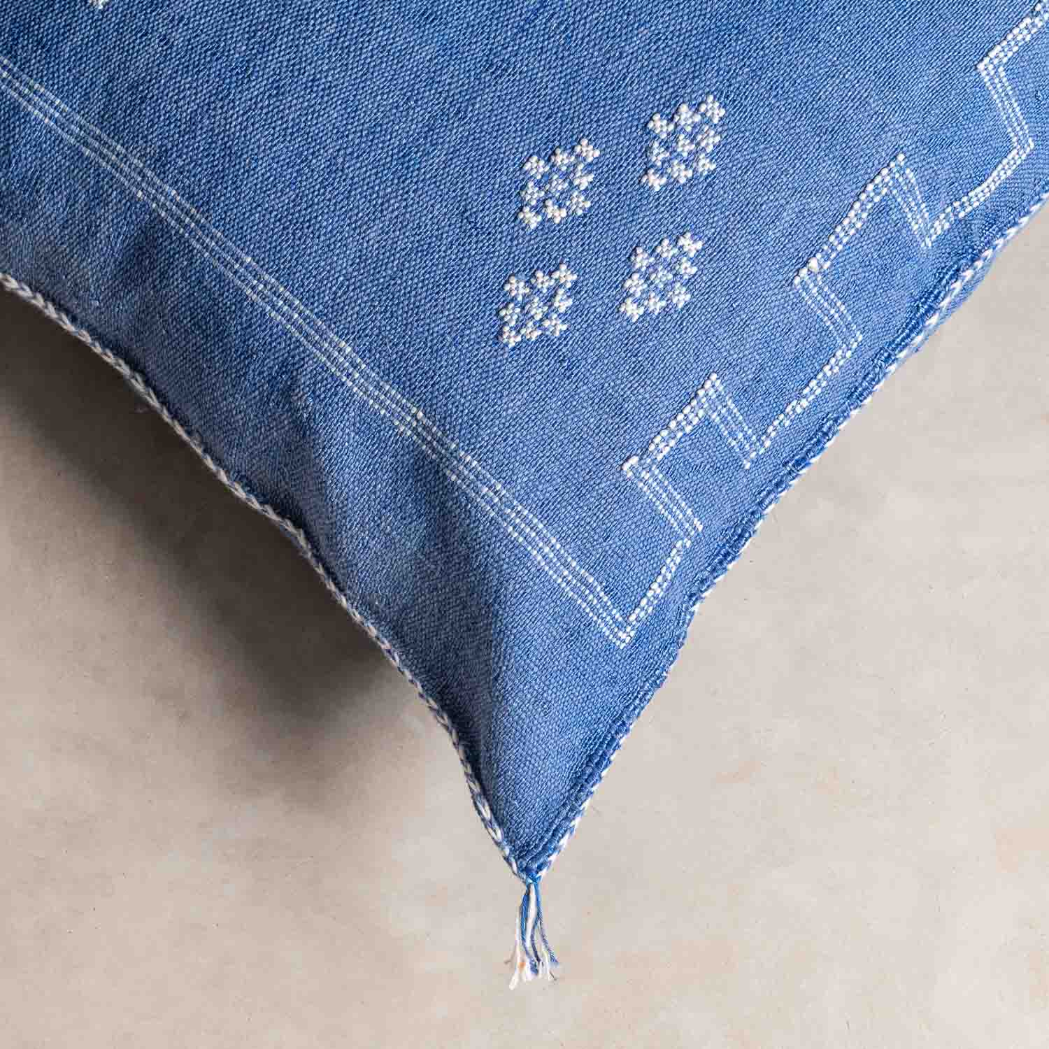 Blue Cactus silk pillow cover - Benisouk Blue Cactus silk pillow cover - Benisouk