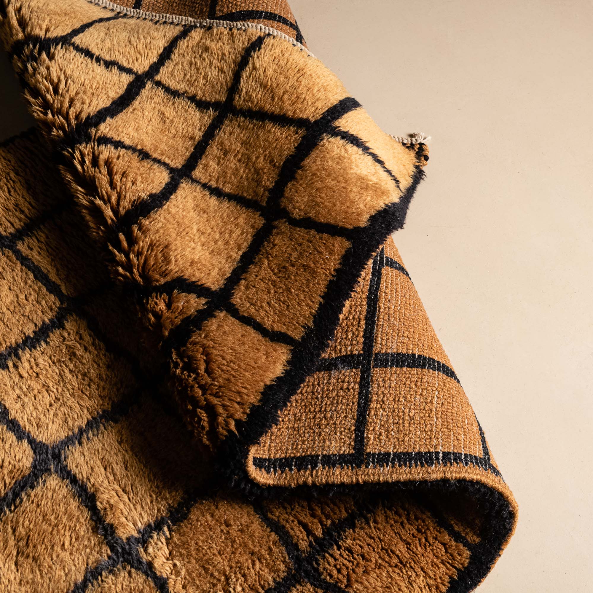 Bronze Grid - Premium shag Moroccan runner rug - Benisouk Bronze Grid - Premium shag Moroccan runner rug - Benisouk