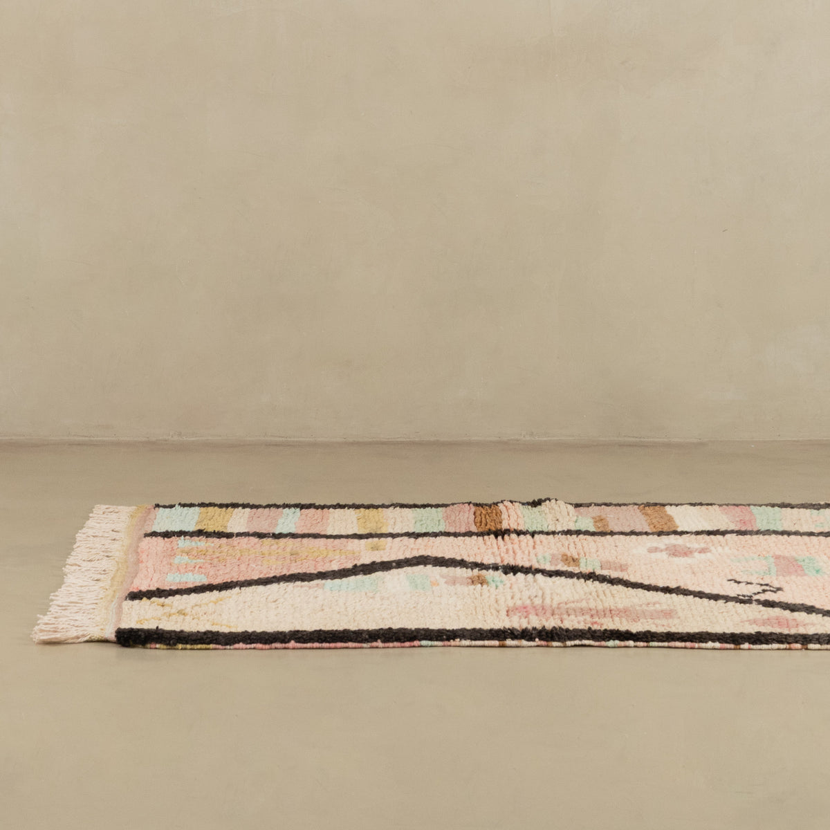 Nima - vintage boujad rug