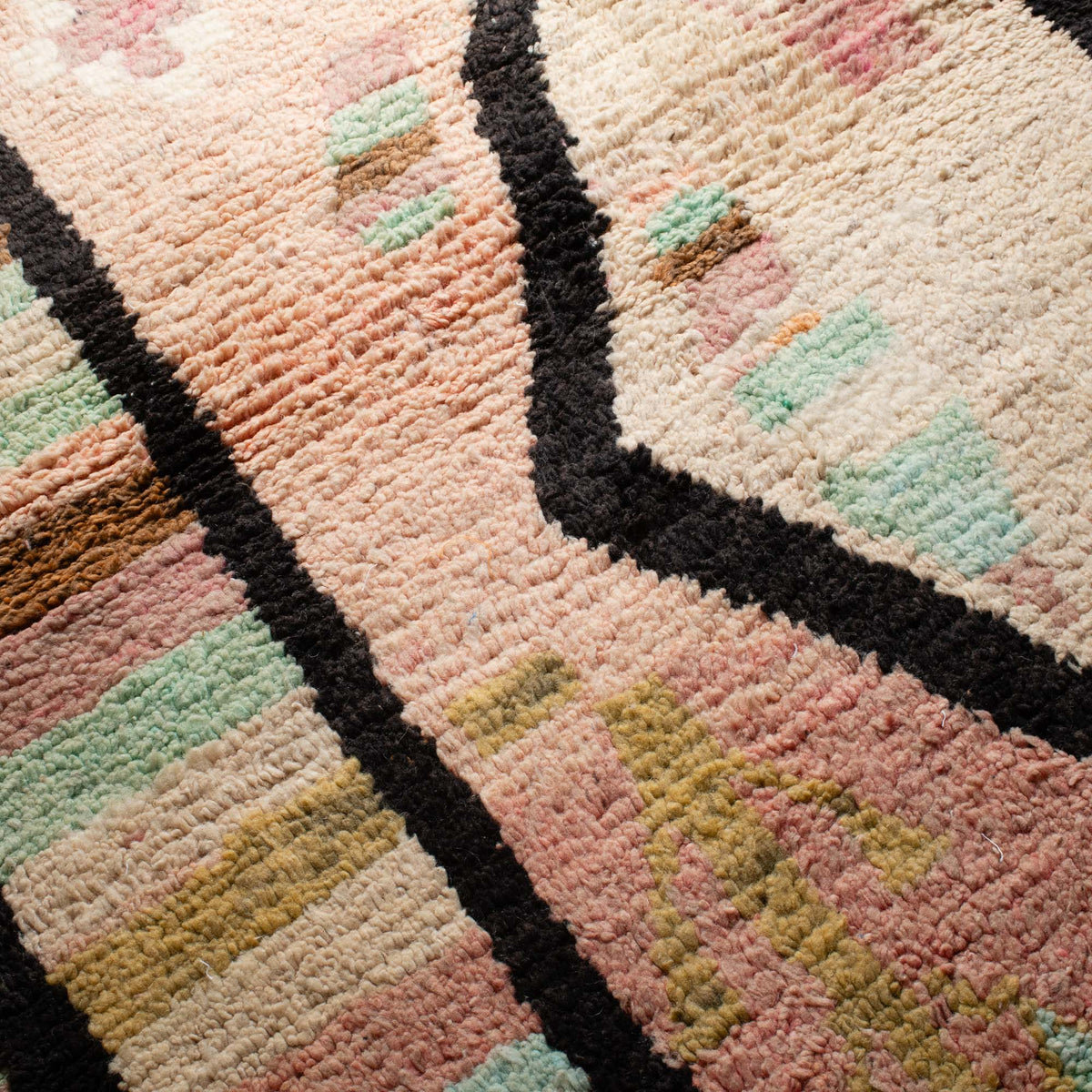 Nima - vintage boujad rug