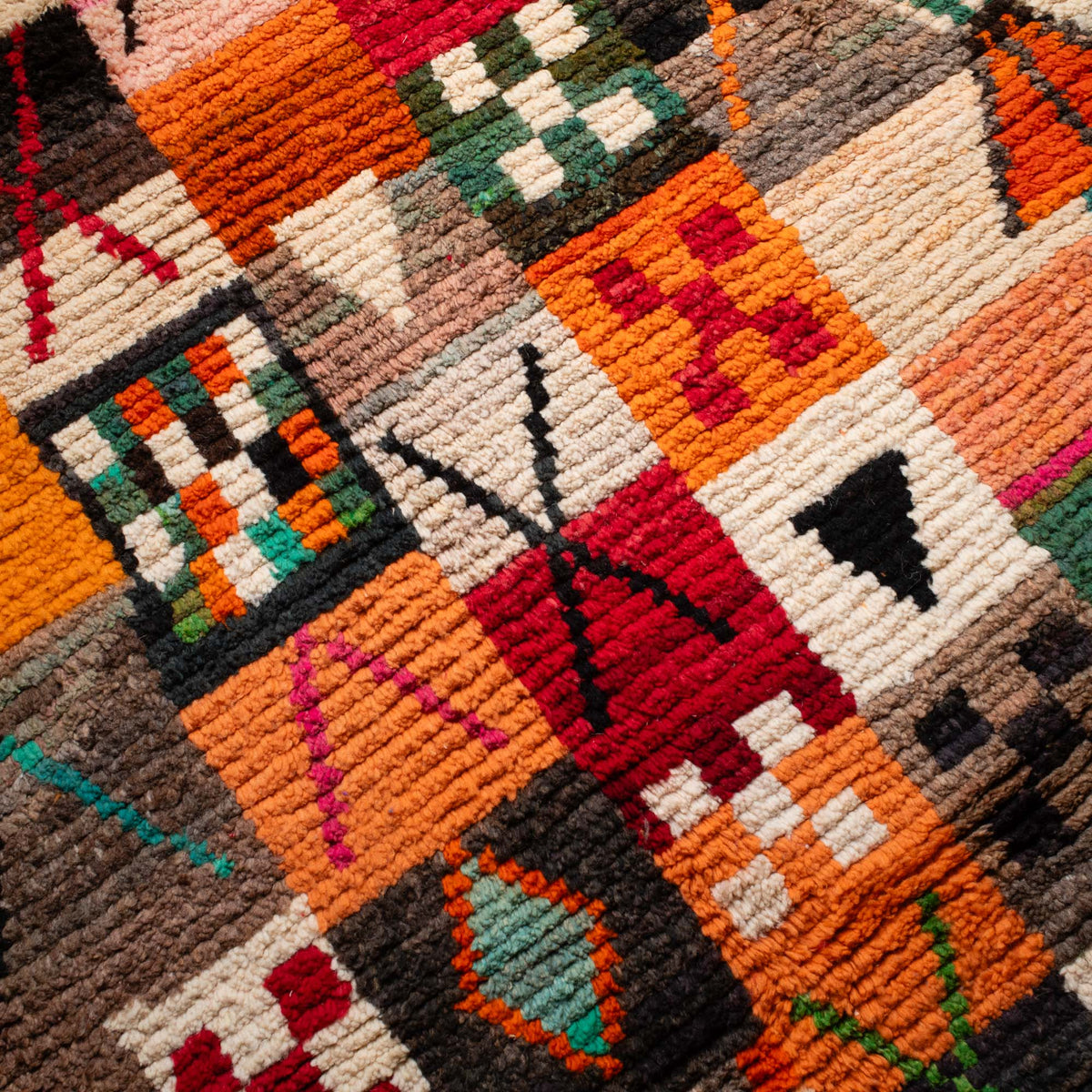 Youmna - vintage boujad rug