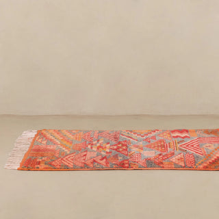 Kharita - taznakht kilim rug