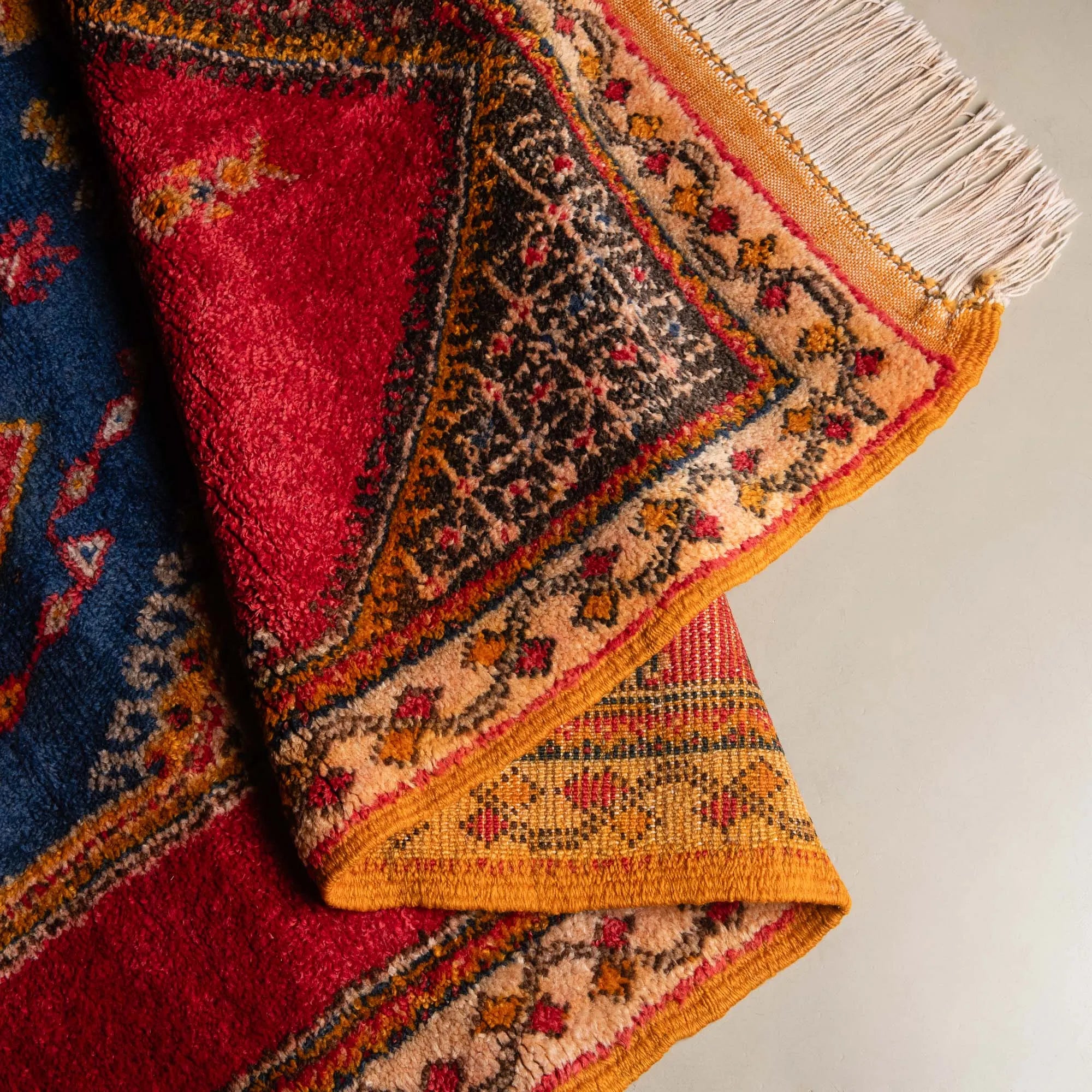Mahfouz - taznakht kilim rug