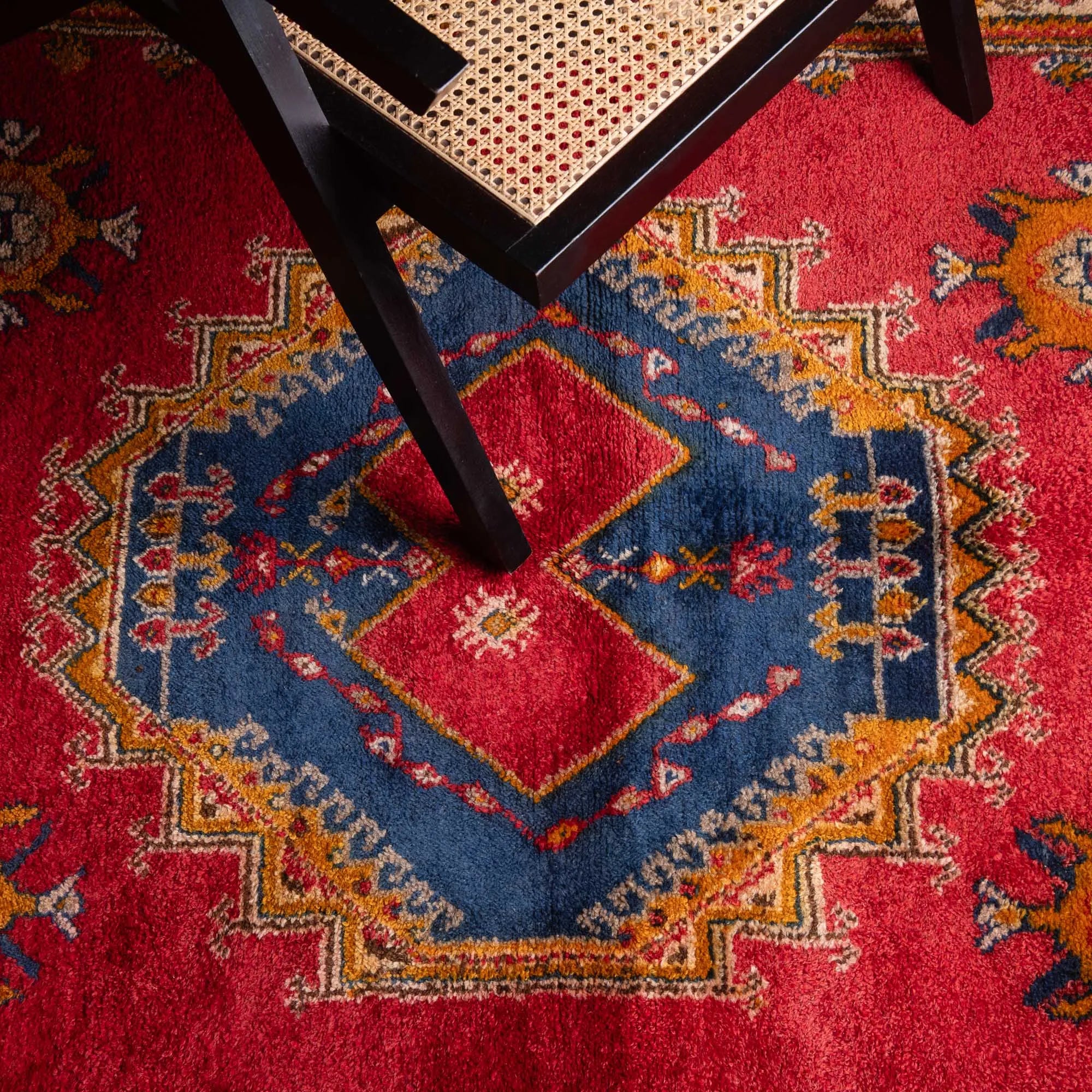 Mahfouz - taznakht kilim rug