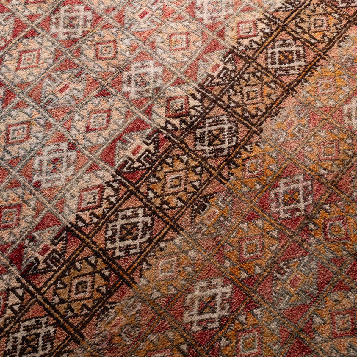 Rosan - vintage boujad rug
