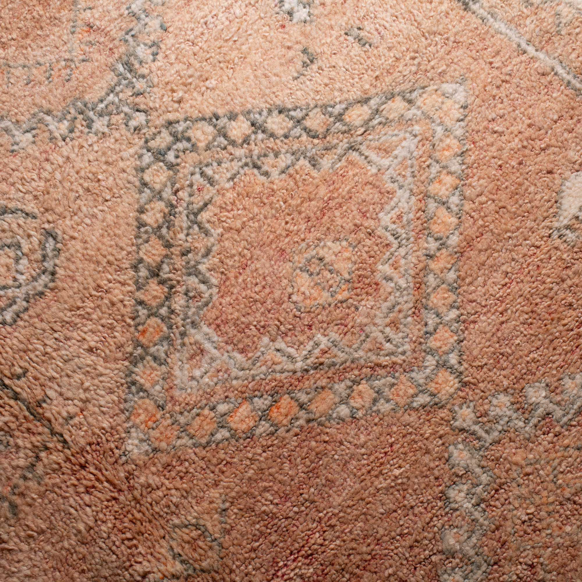 Yalina - vintage boujad rug