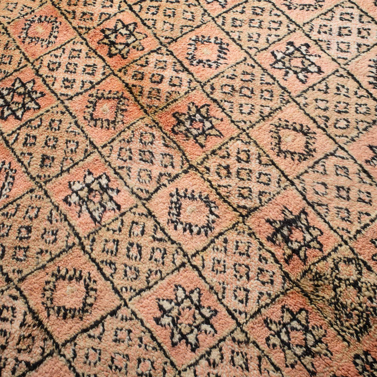Nesma - vintage boujad rug