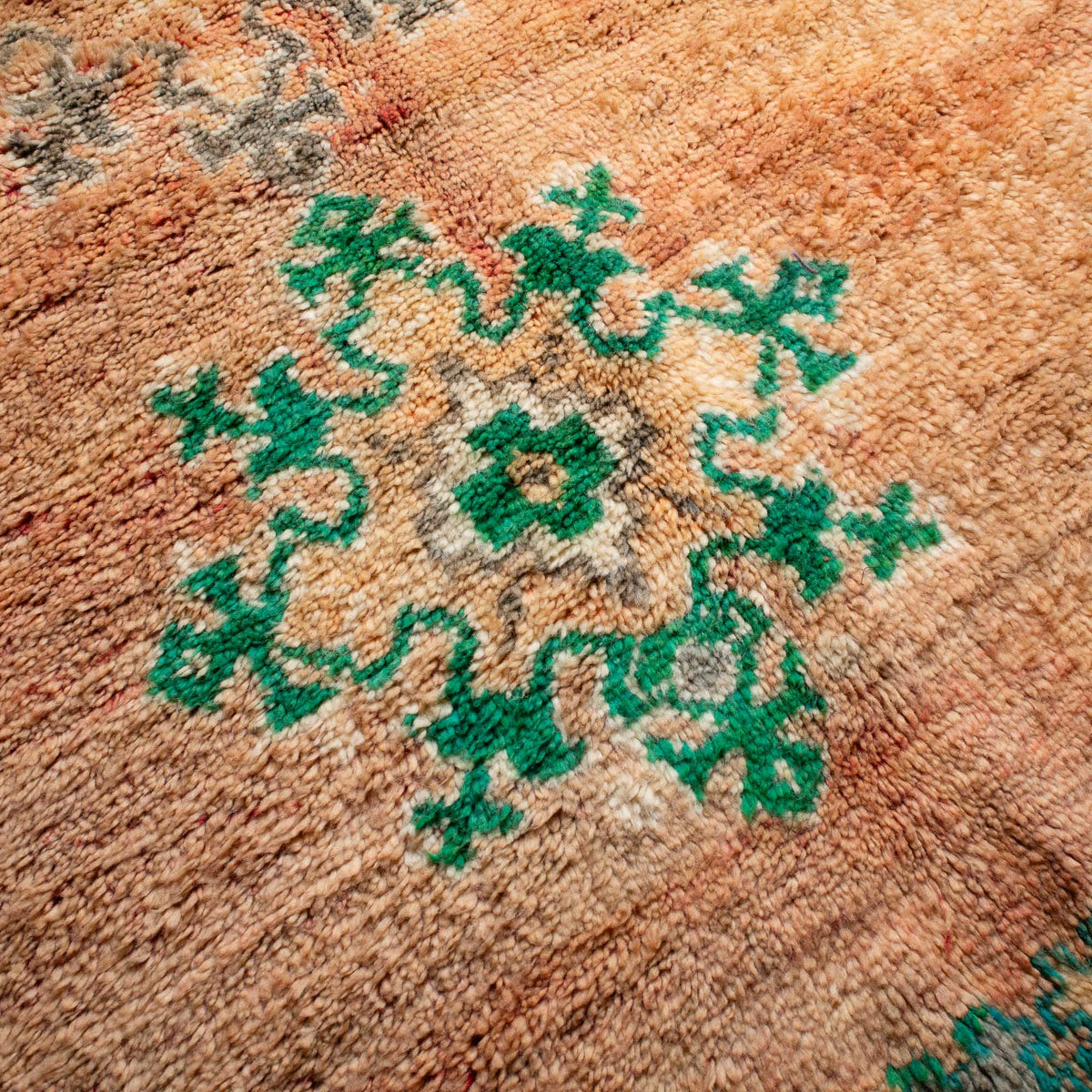 Rawae - vintage boujad rug