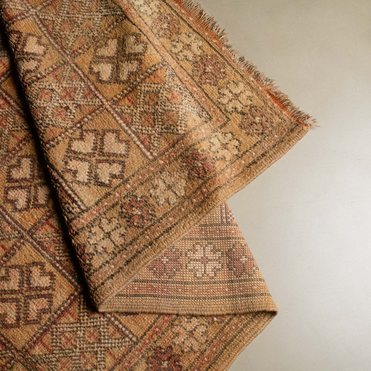 Raghad - vintage boujad rug