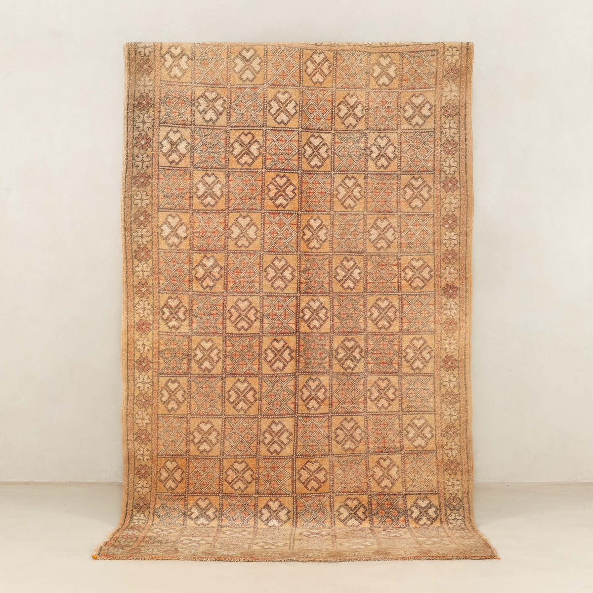 Raghad - vintage boujad rug