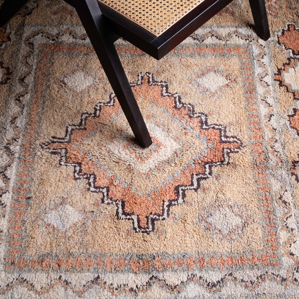 Chafiqa - vintage boujad rug