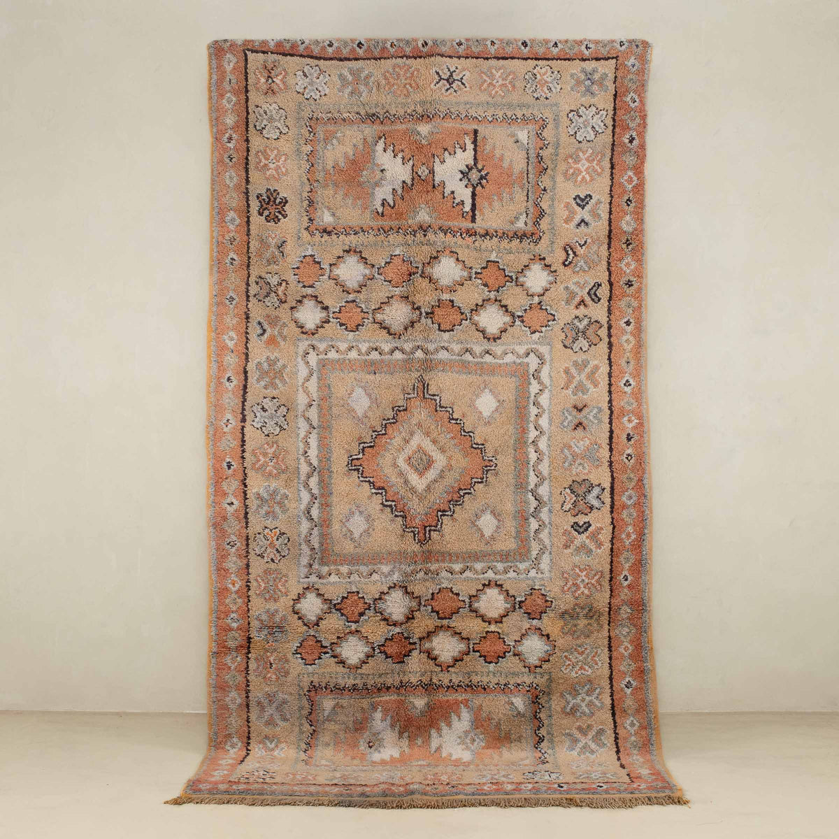 Chafiqa - vintage boujad rug
