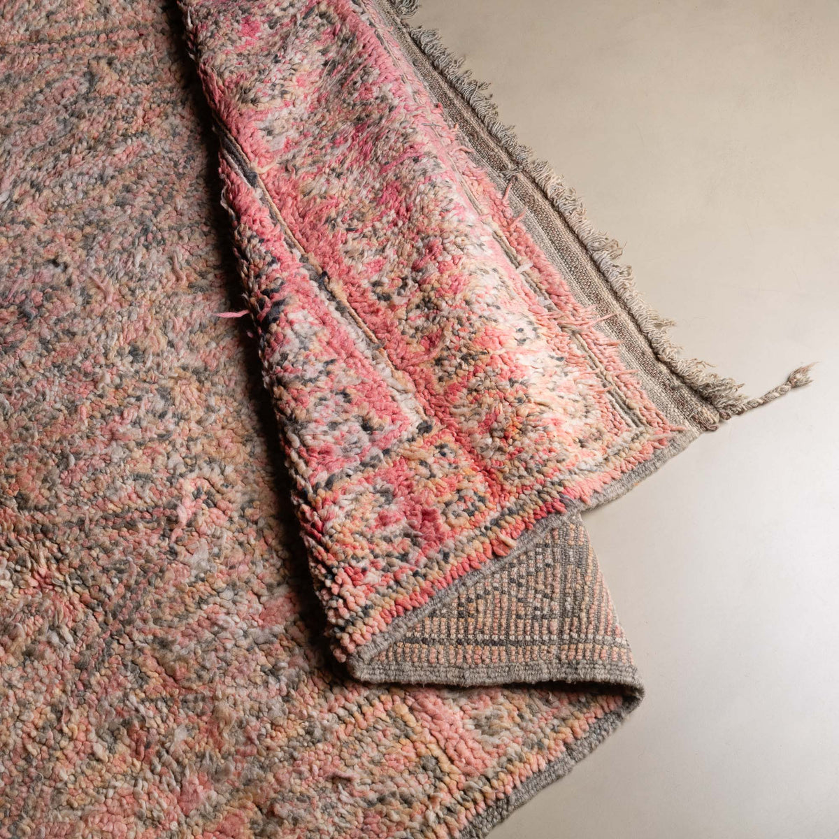 Mireya - vintage beni mguild rug