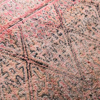 Mireya - vintage beni mguild rug