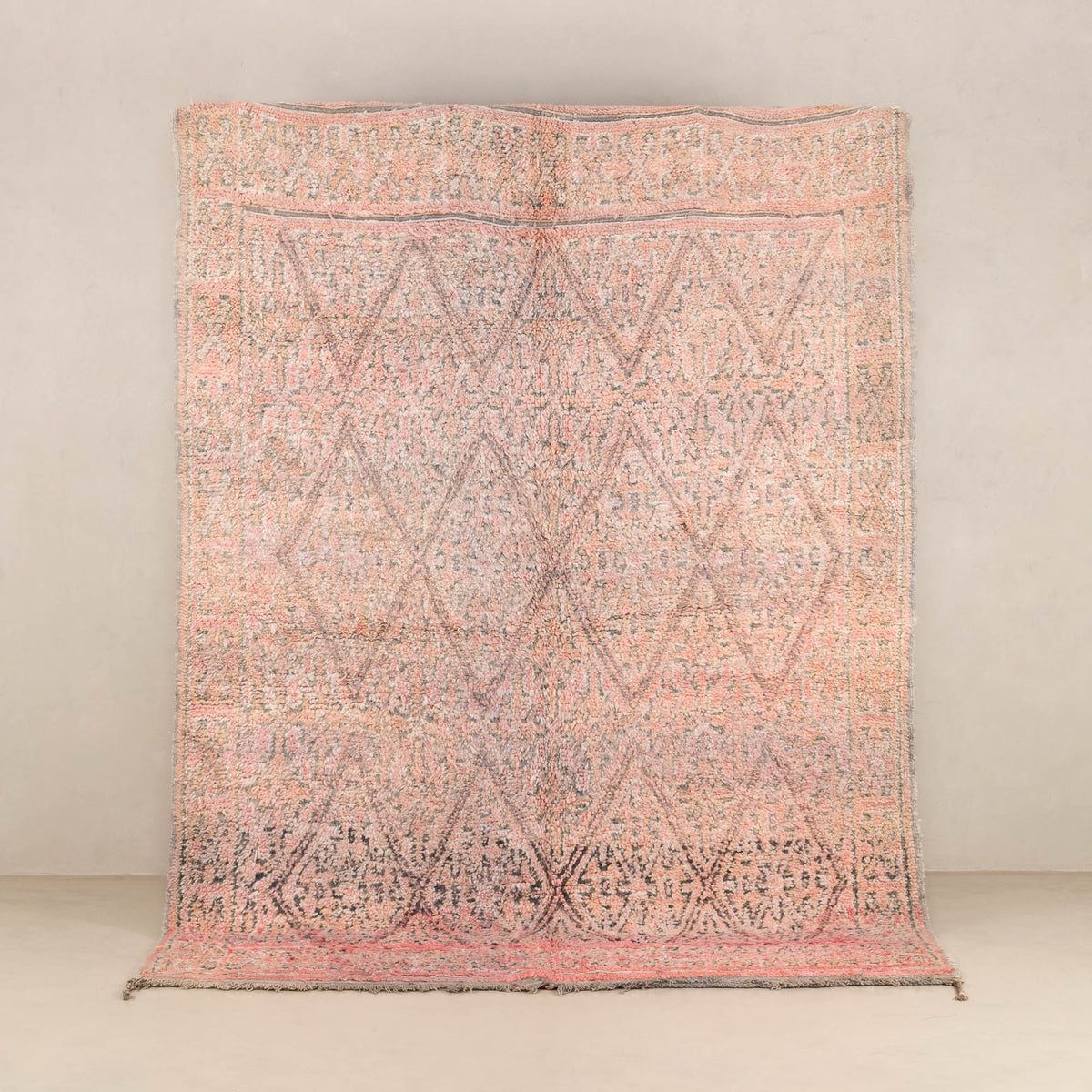 Mireya - vintage beni mguild rug