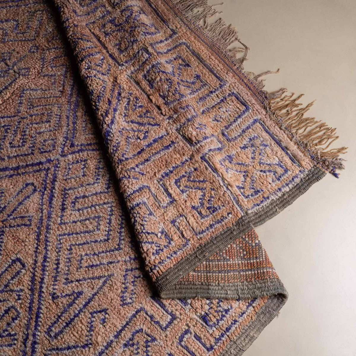 Ibtissam - vintage beni mguild rug