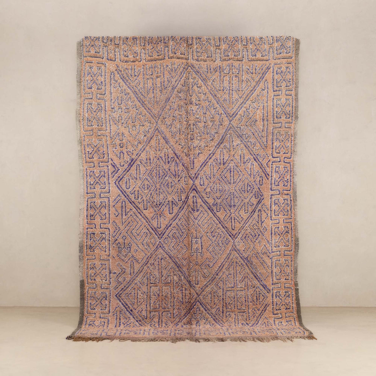 Ibtissam - vintage beni mguild rug