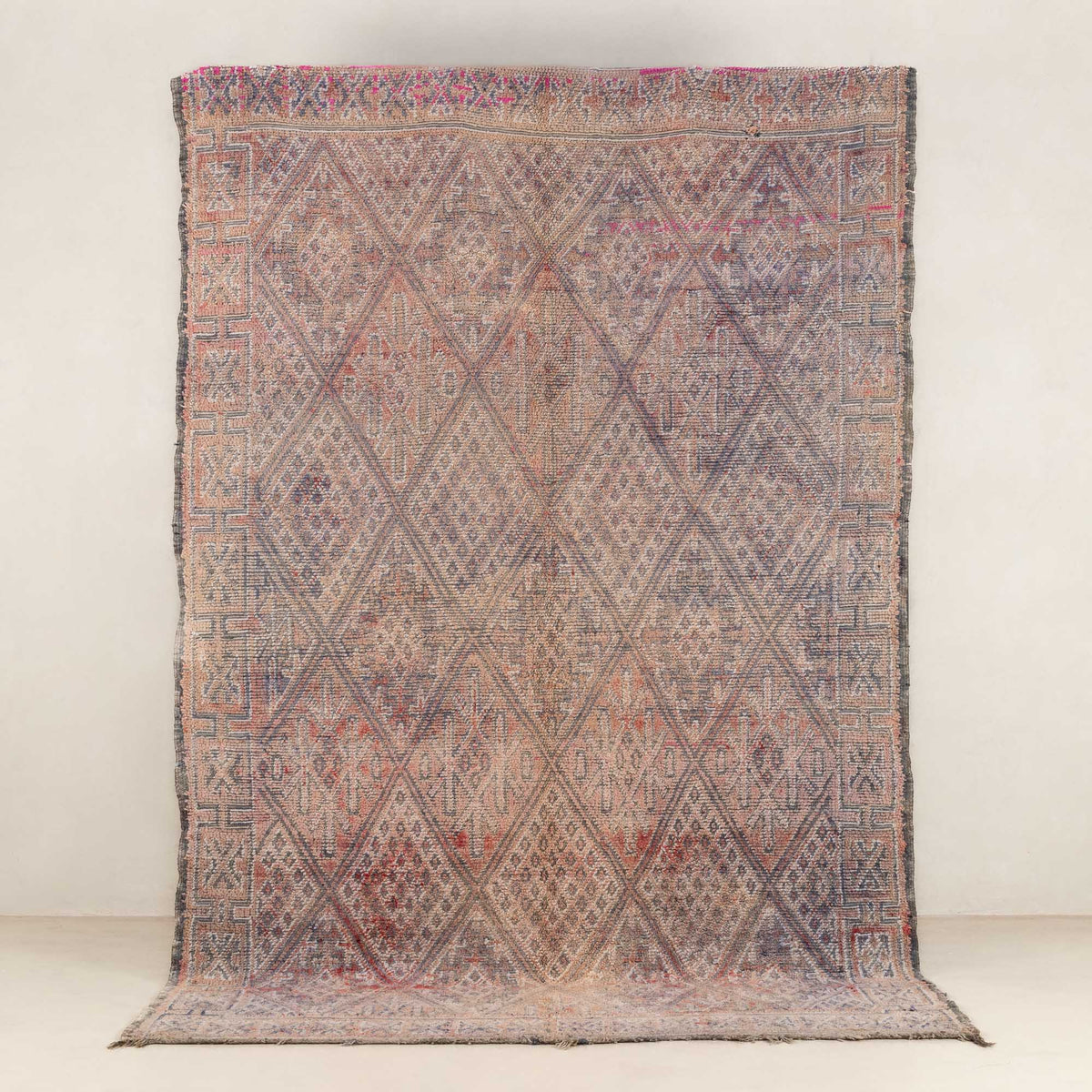 Atyaf - vintage beni mguild rug