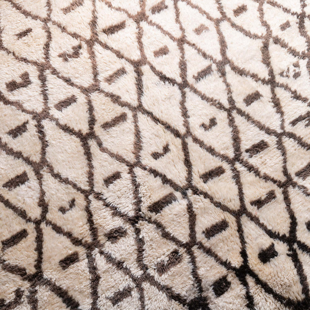 Omaima - vintage beni ourain rug