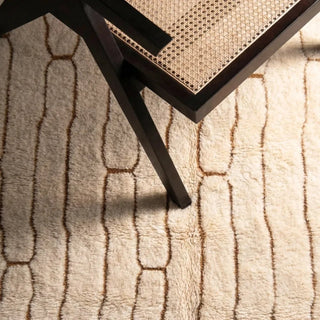 Doroub moroccan rug with chair