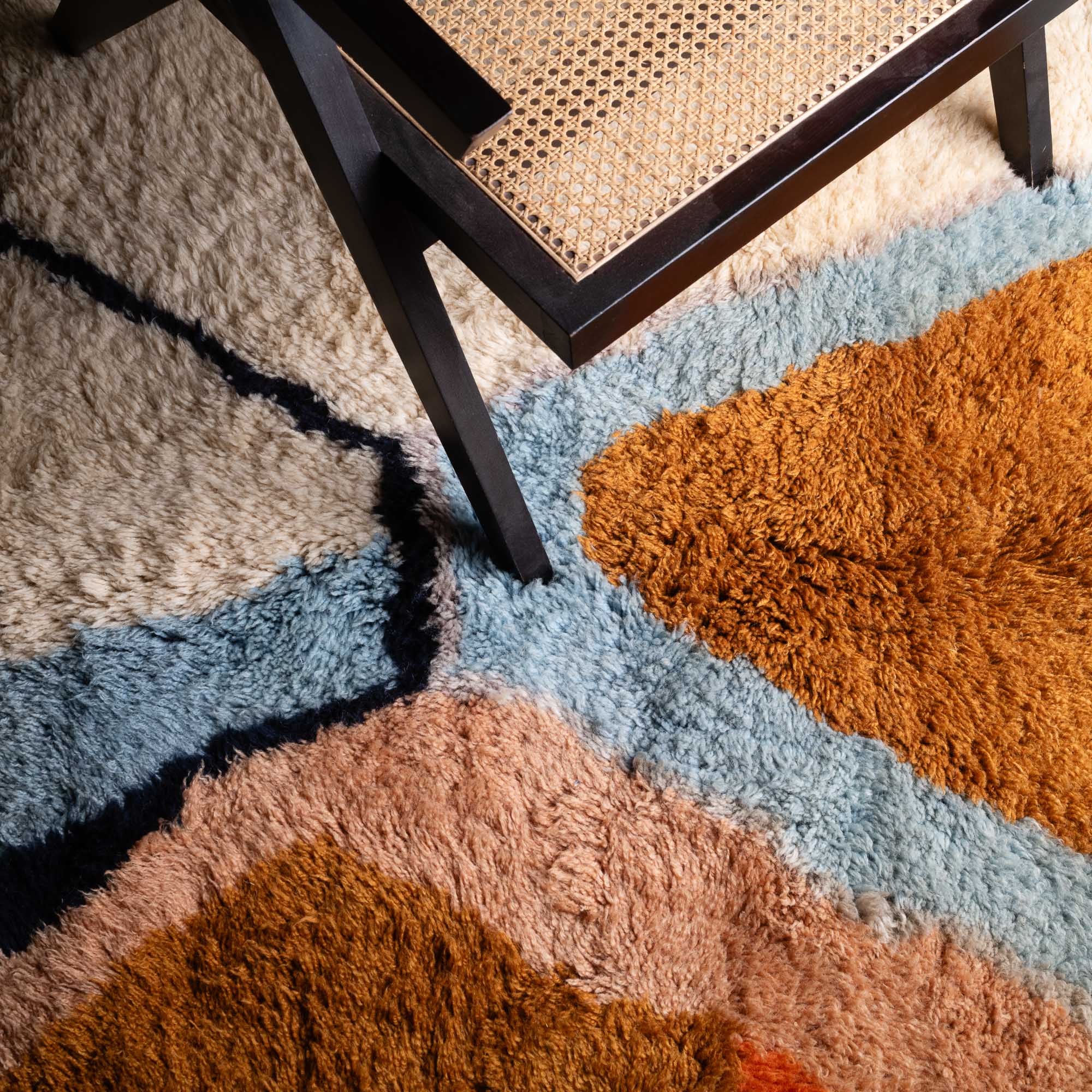 Ink Flowing - Luxury Shag Moroccan Rug