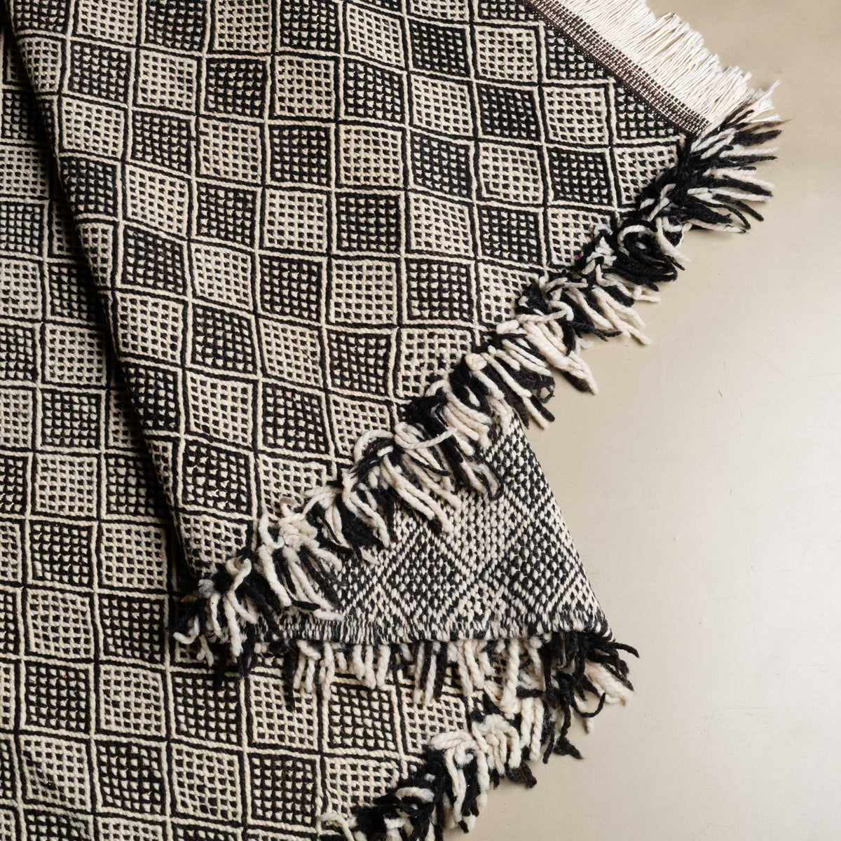 Taniya - taznakht kilim rug