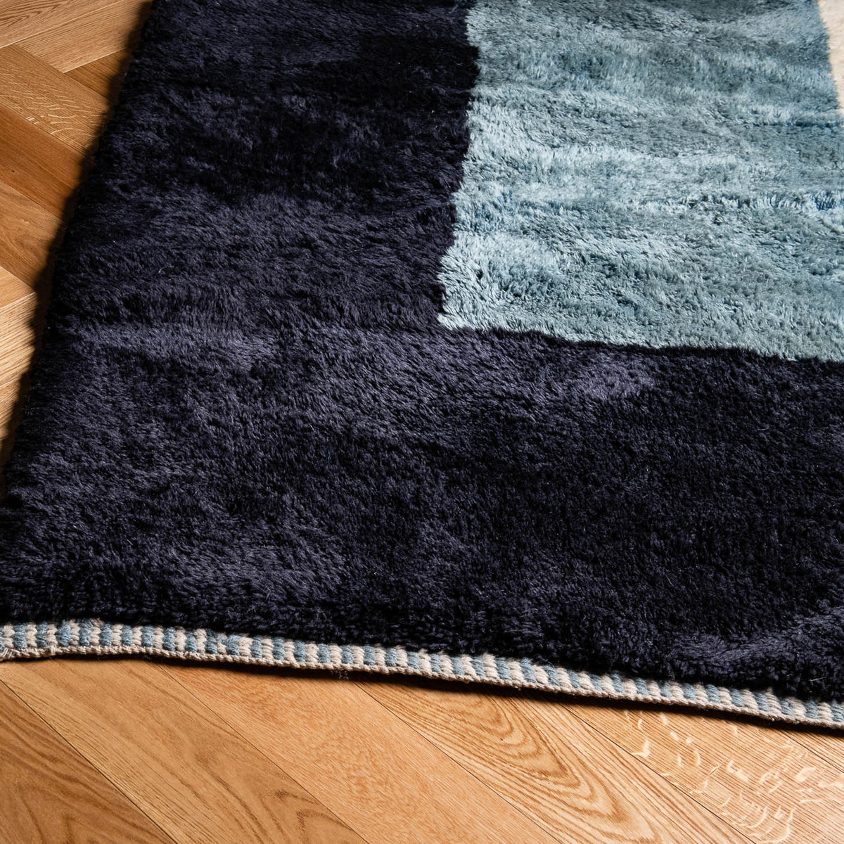 Grande Arche - Luxury Shag Moroccan Rug