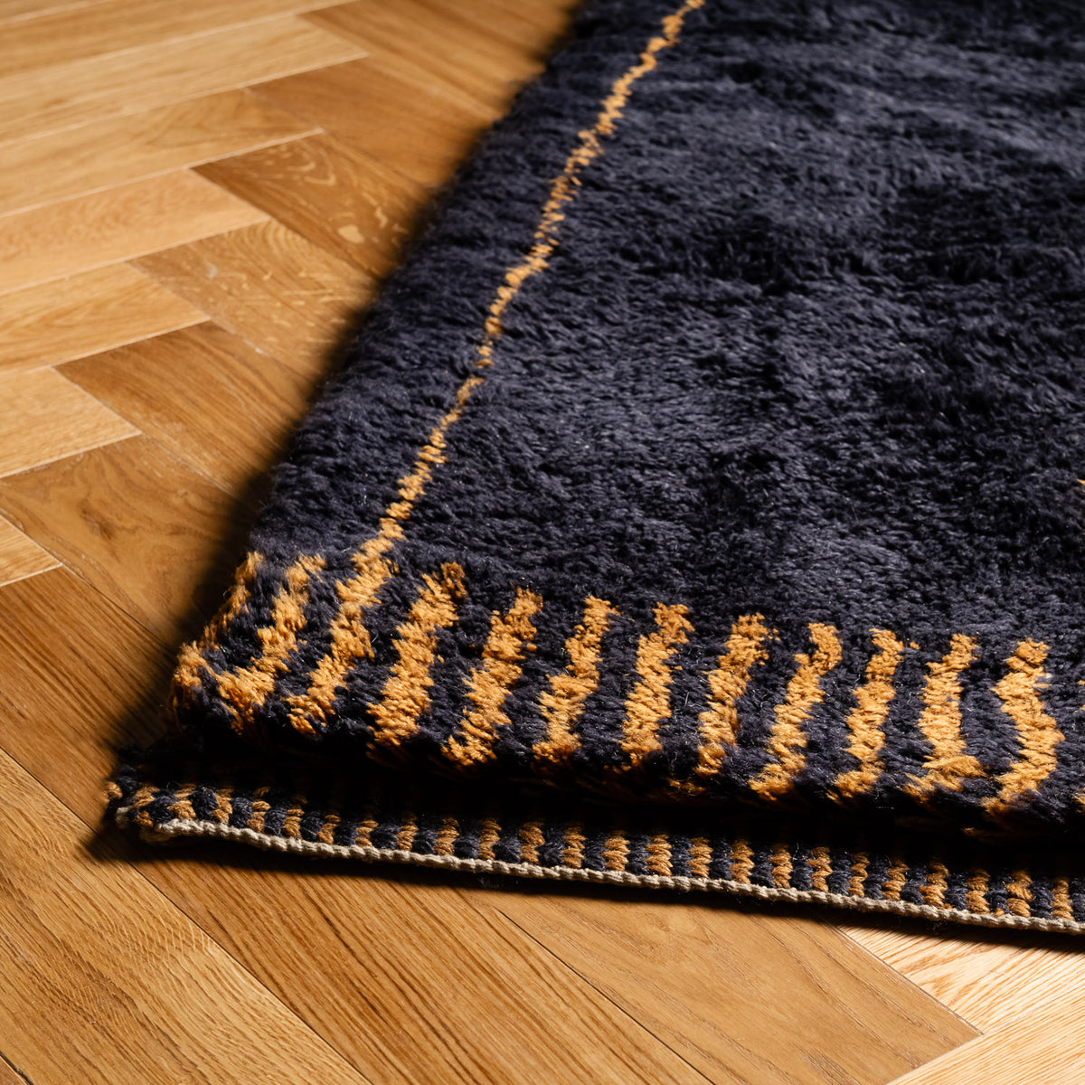 Black Sands Mirage - Luxury Shag Moroccan Rug