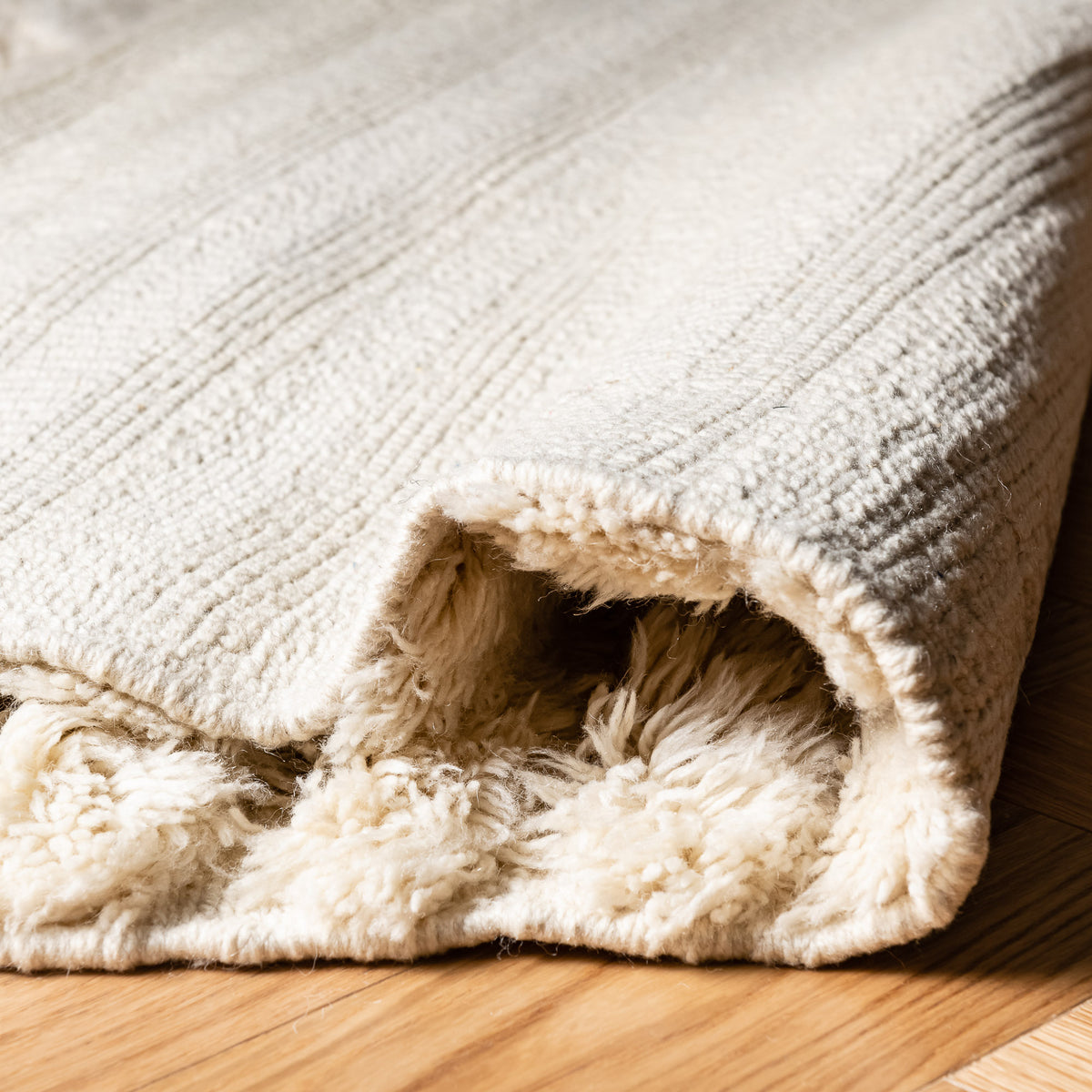 Mist Lines - Luxury Shag Moroccan Rug
