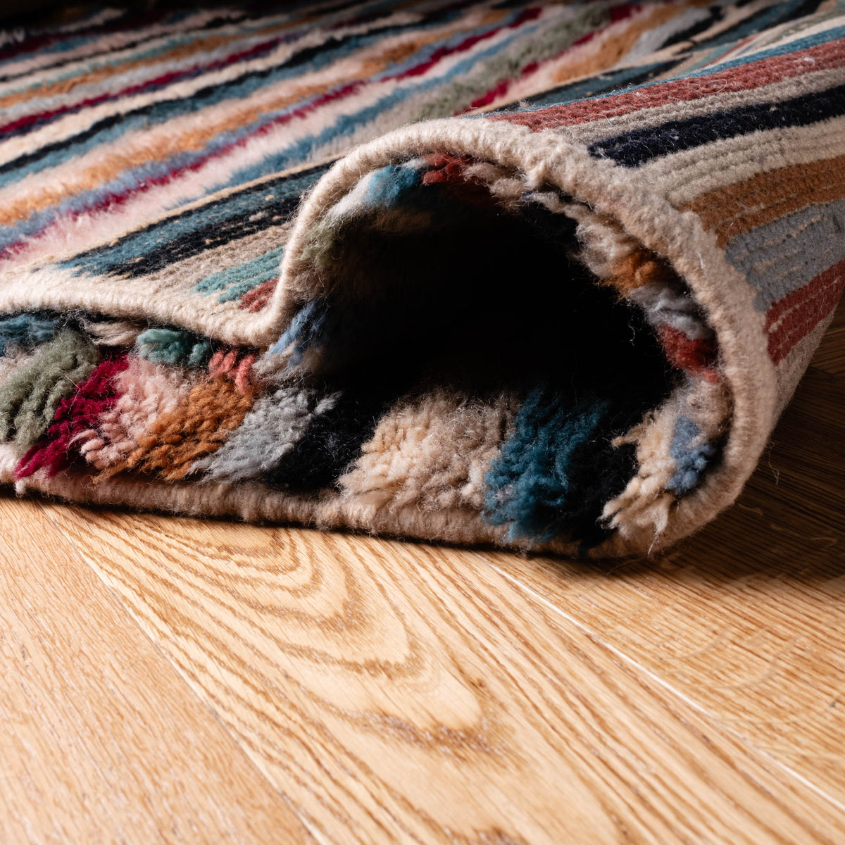 Linear Bloom - Luxury Shag Moroccan Rug