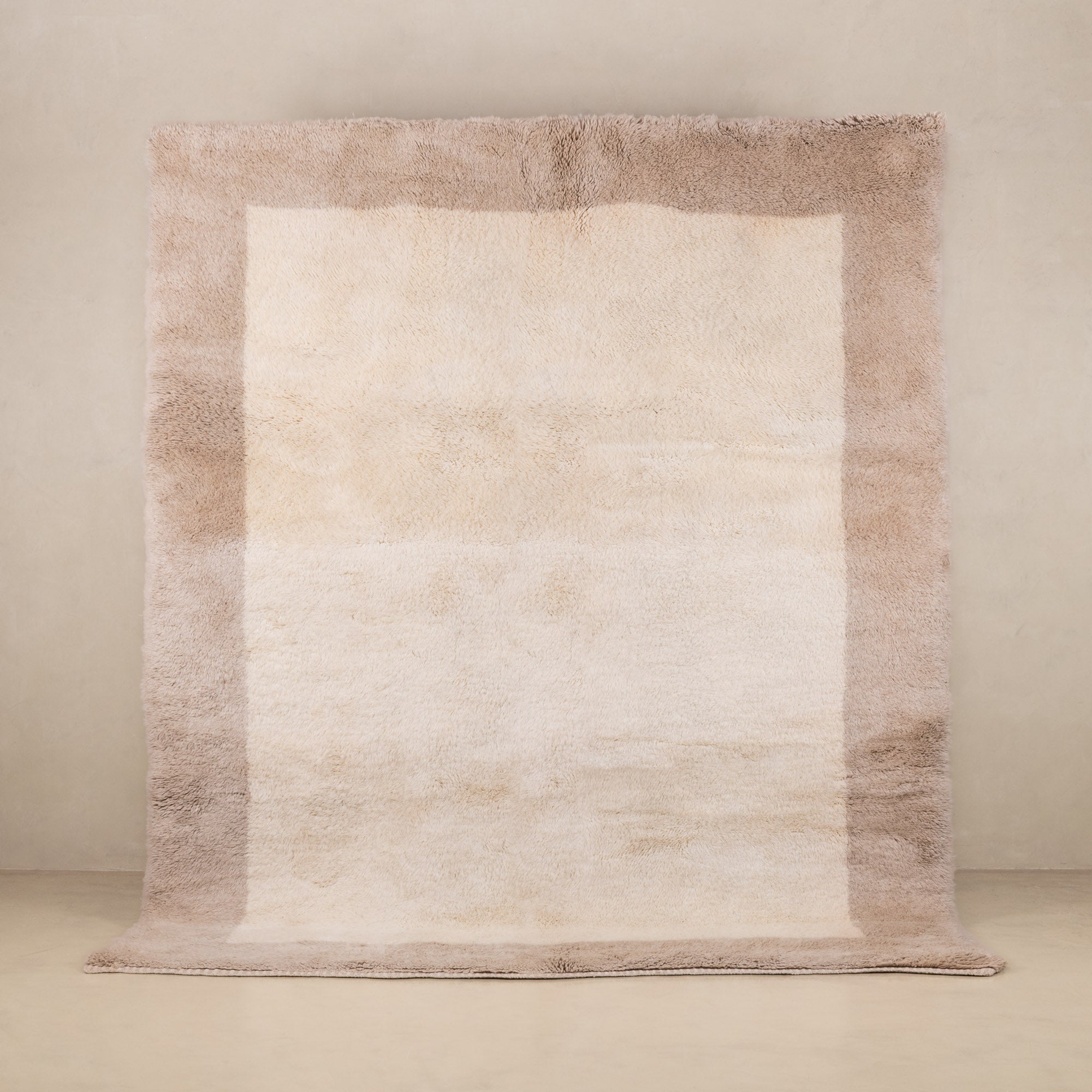 Serenity Border - Luxury Shag Moroccan Rug