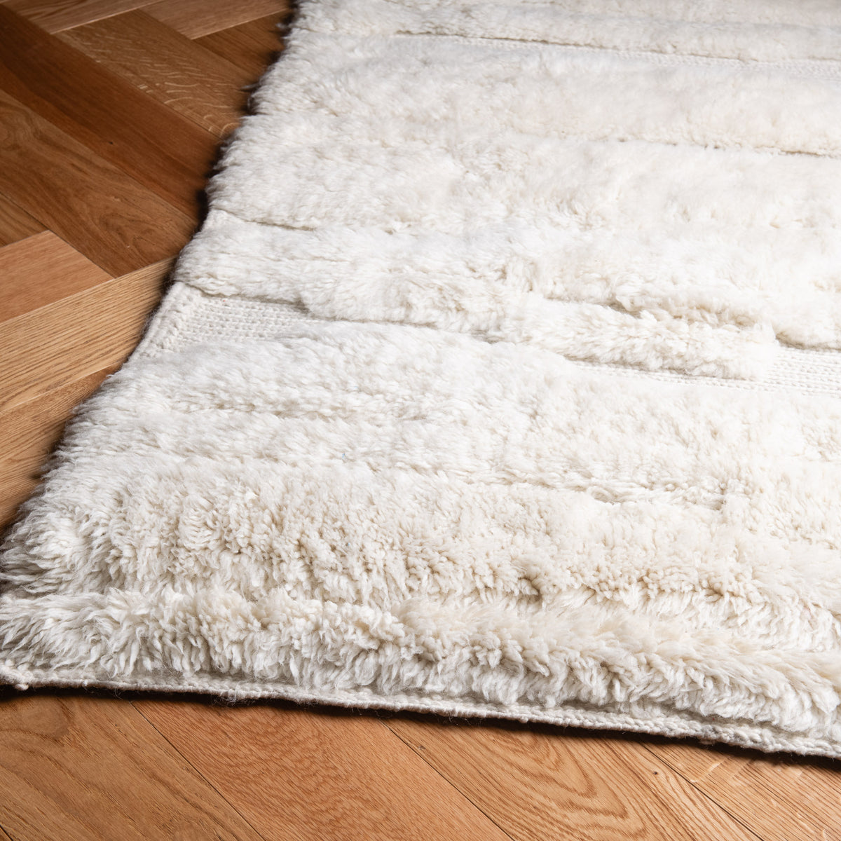 Ivory Glacier - Luxury Shag Moroccan Rug