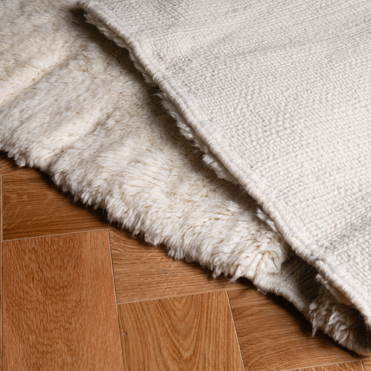 Ivory Glacier - Luxury Shag Moroccan Rug