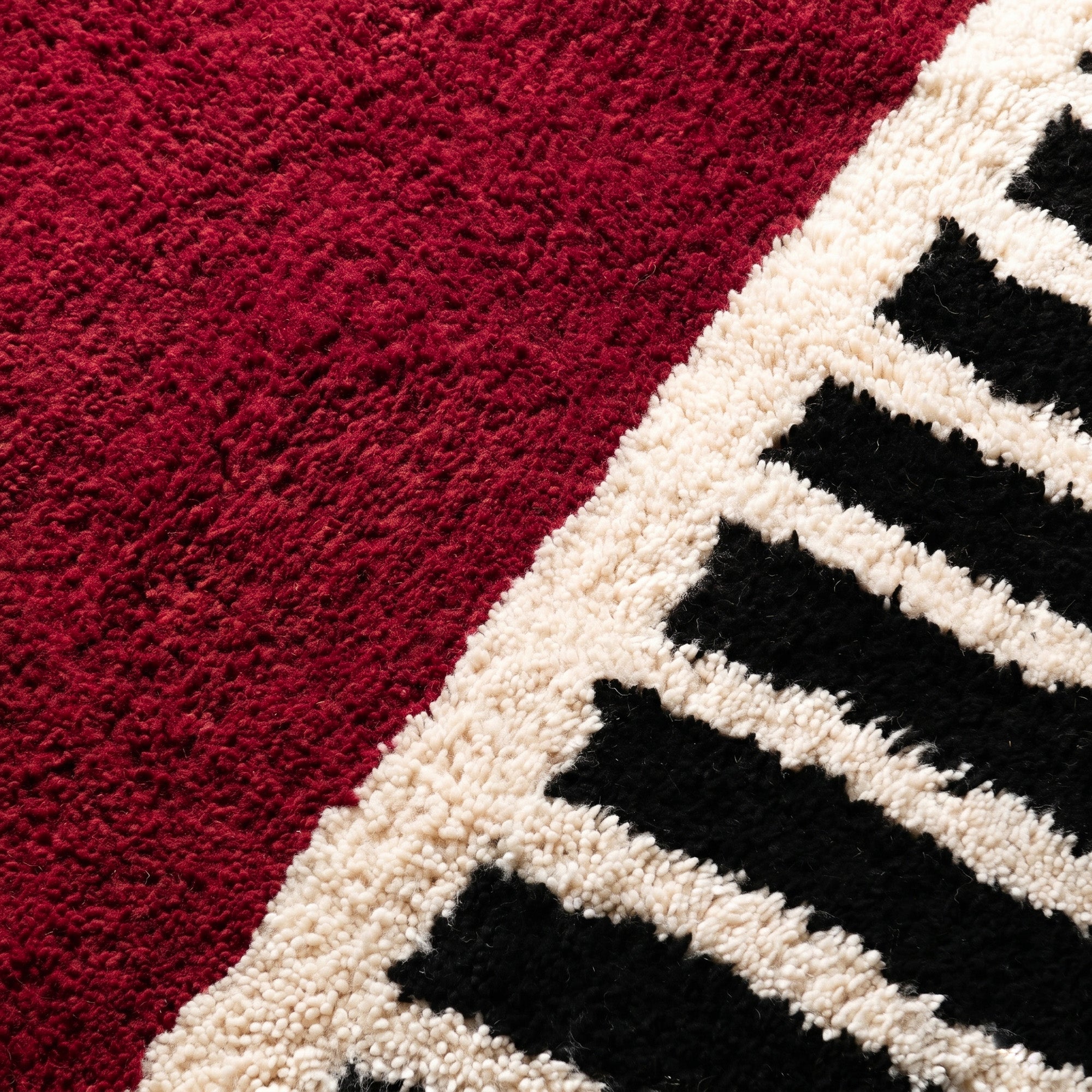 Rabab Oxblood - Shag Moroccan rug