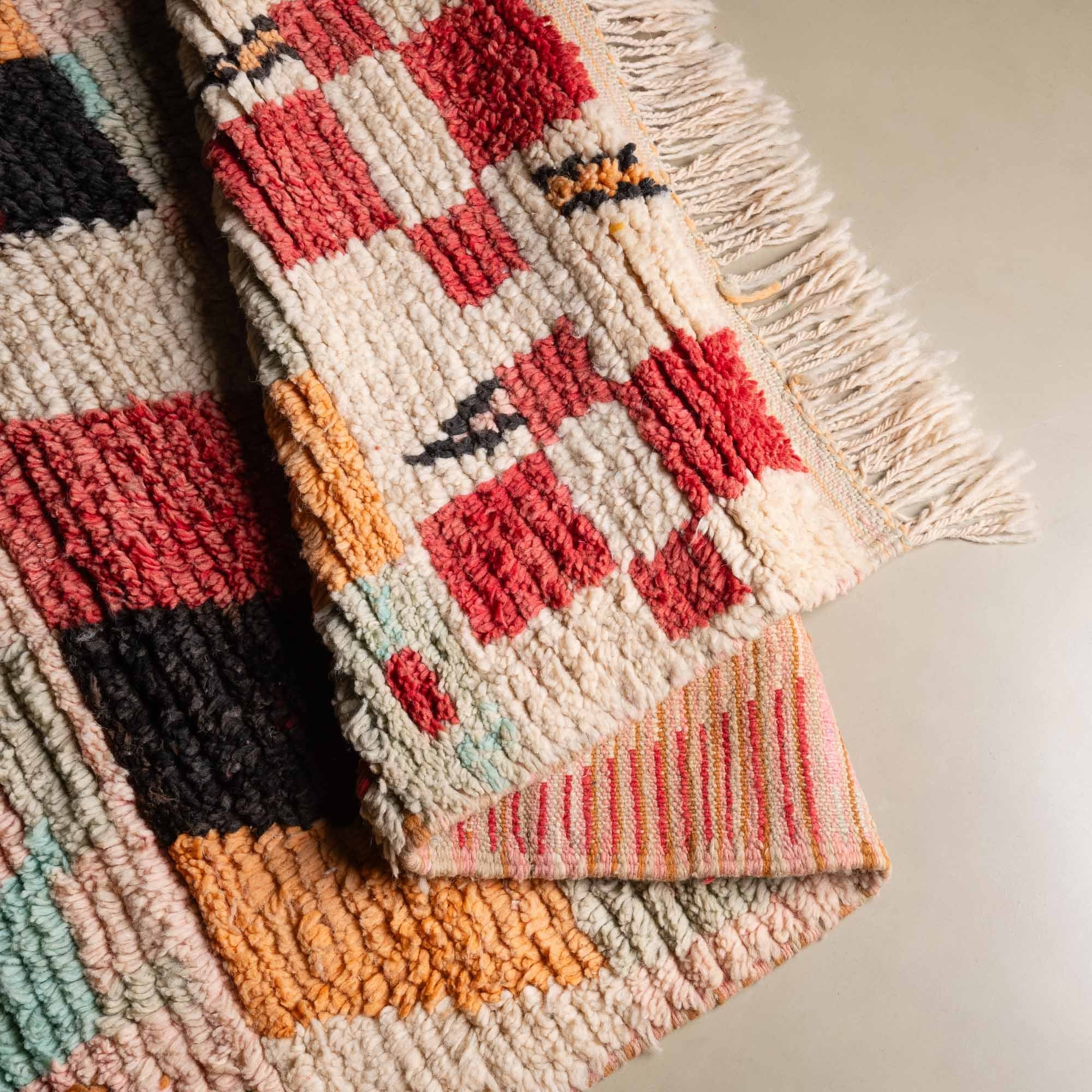 Ahamu - vintage boujad rug - Benisouk