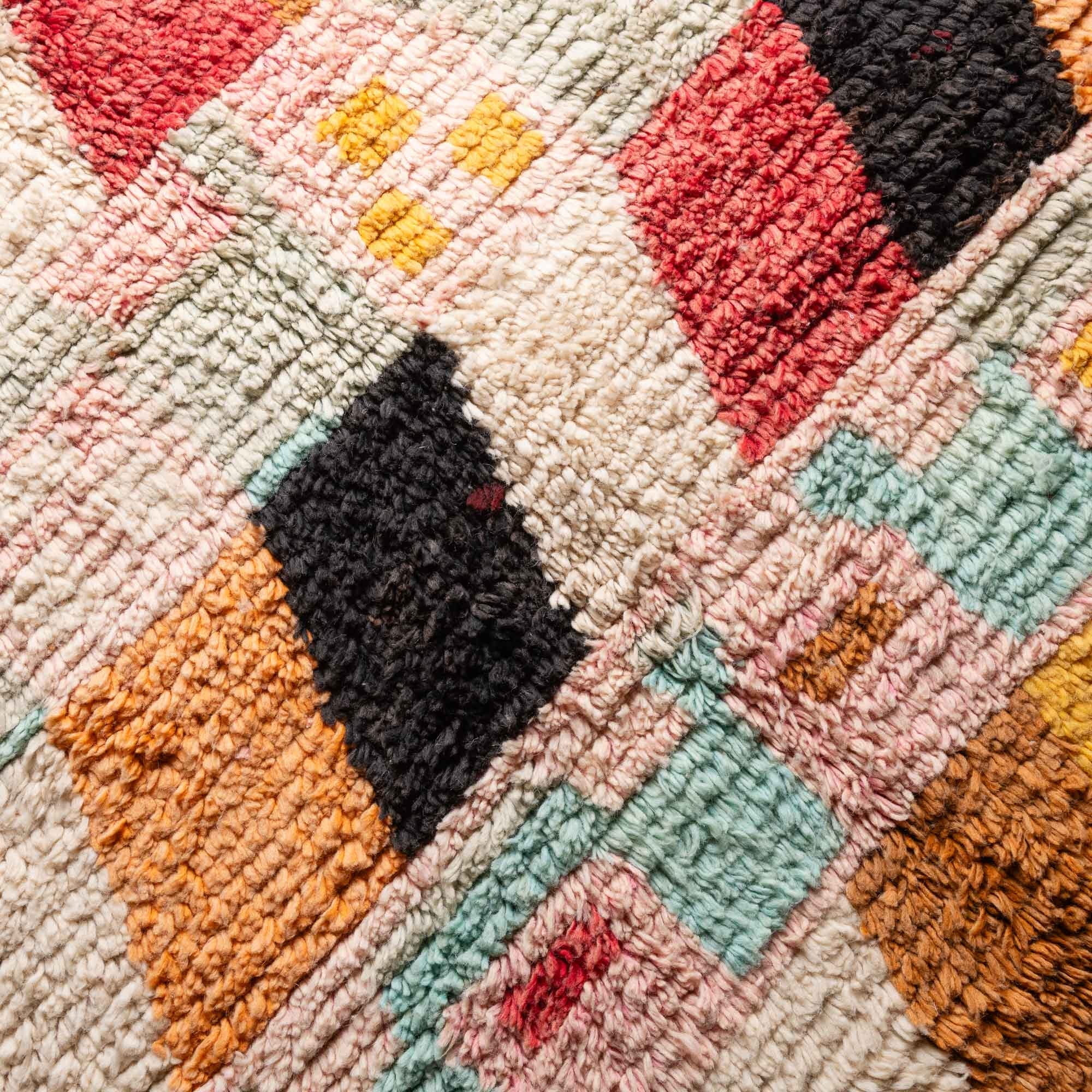 Ahamu - vintage boujad rug - Benisouk