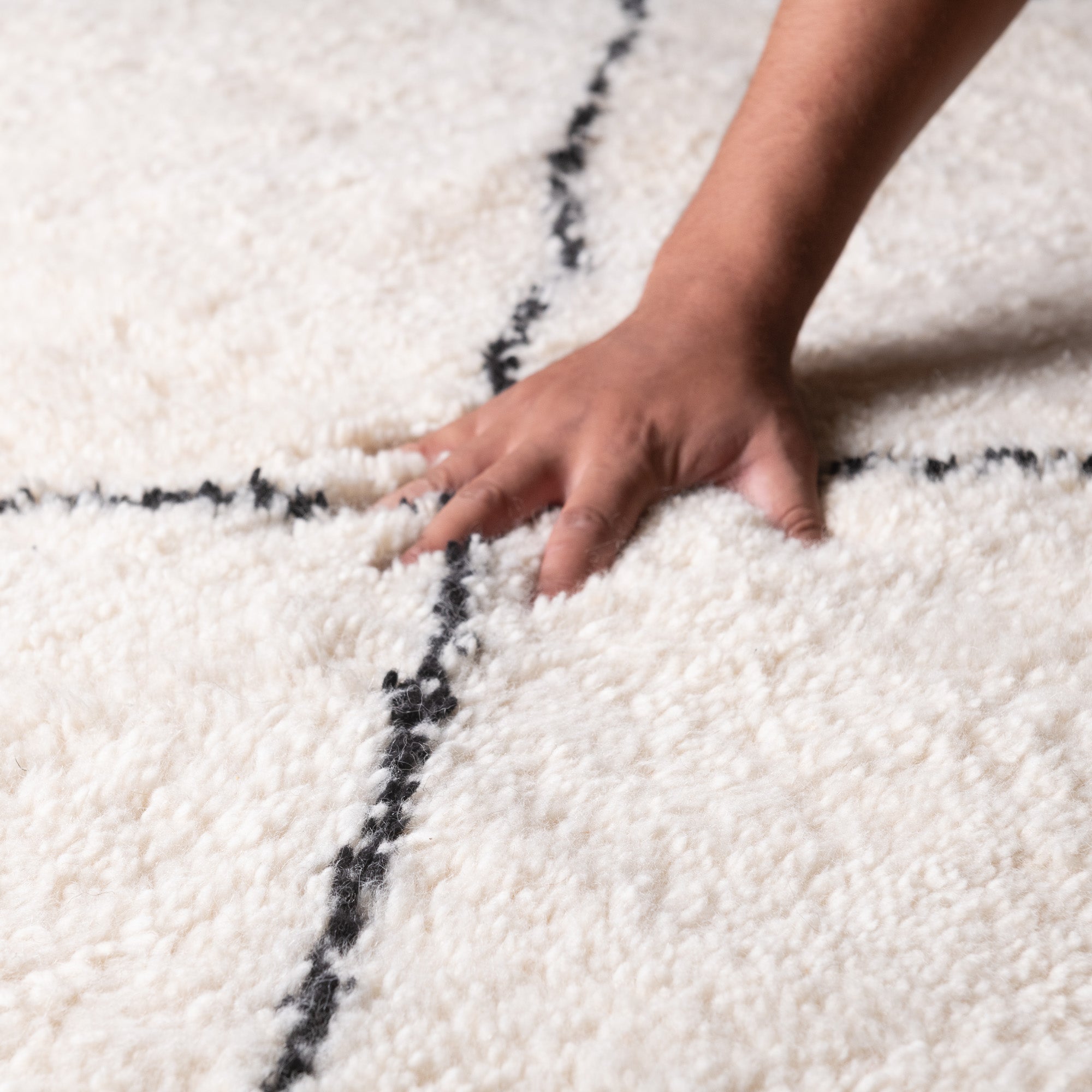 Almas Round - Shag Moroccan rug - Benisouk