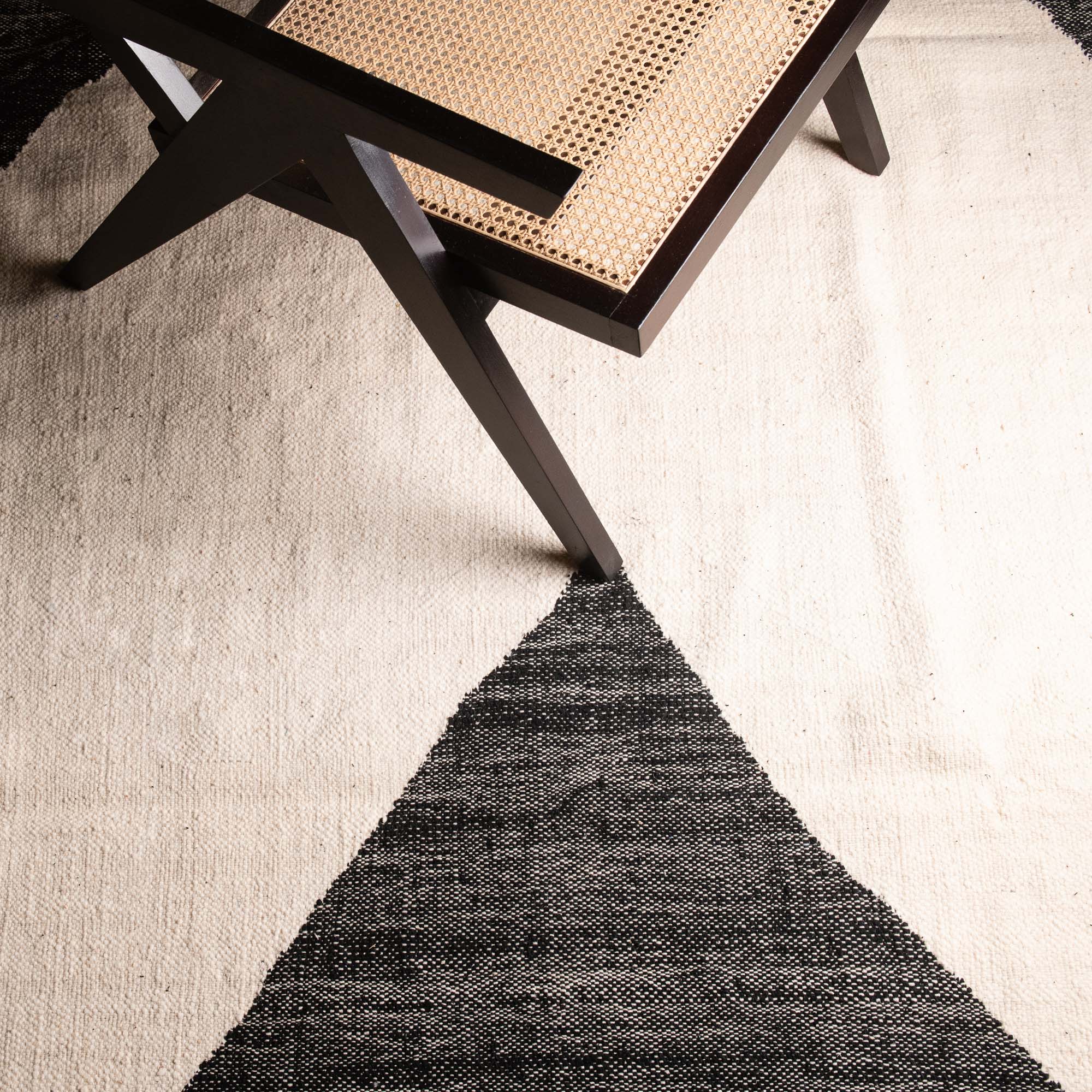 Alya - taznakht kilim rug - Benisouk