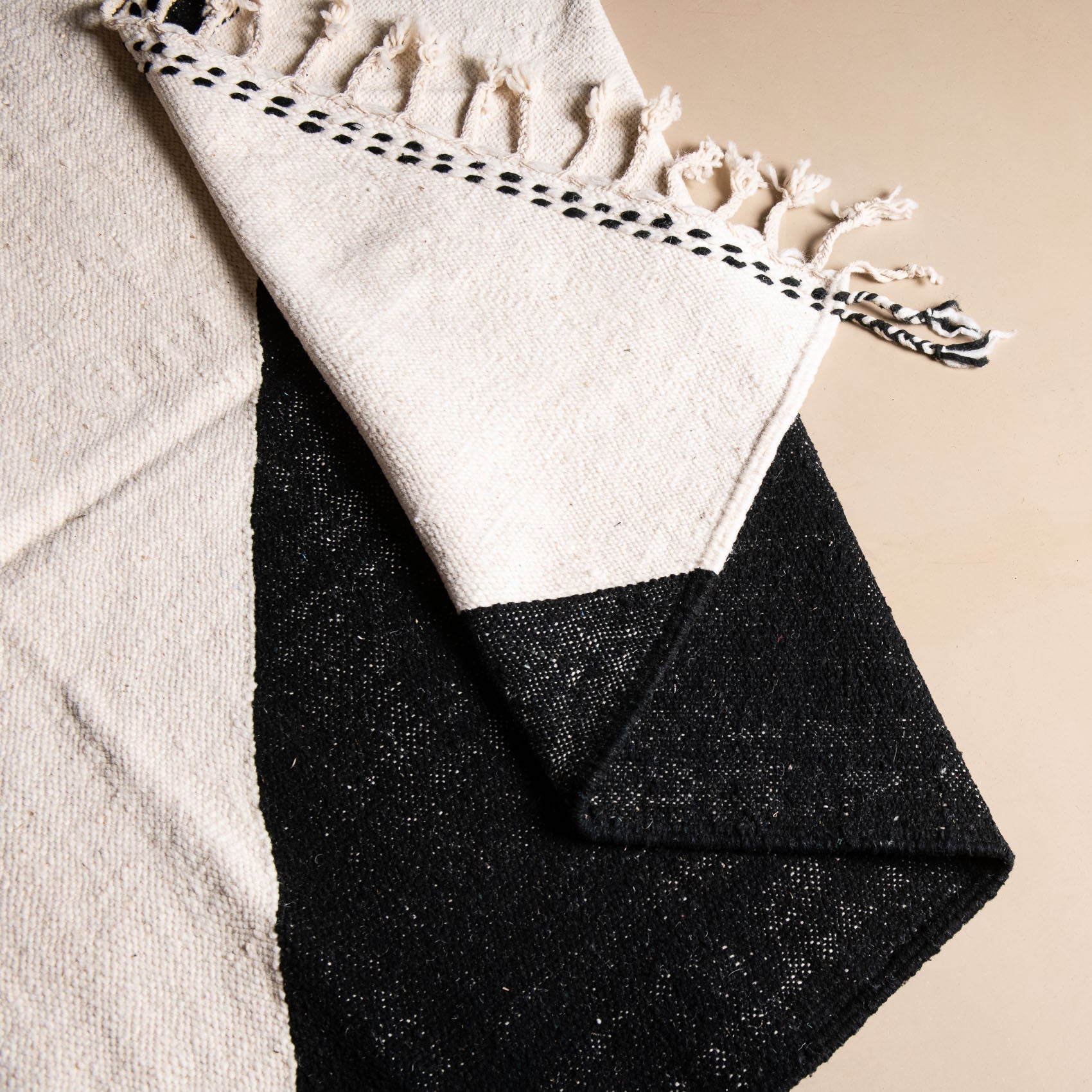 Alya - taznakht kilim rug - Benisouk