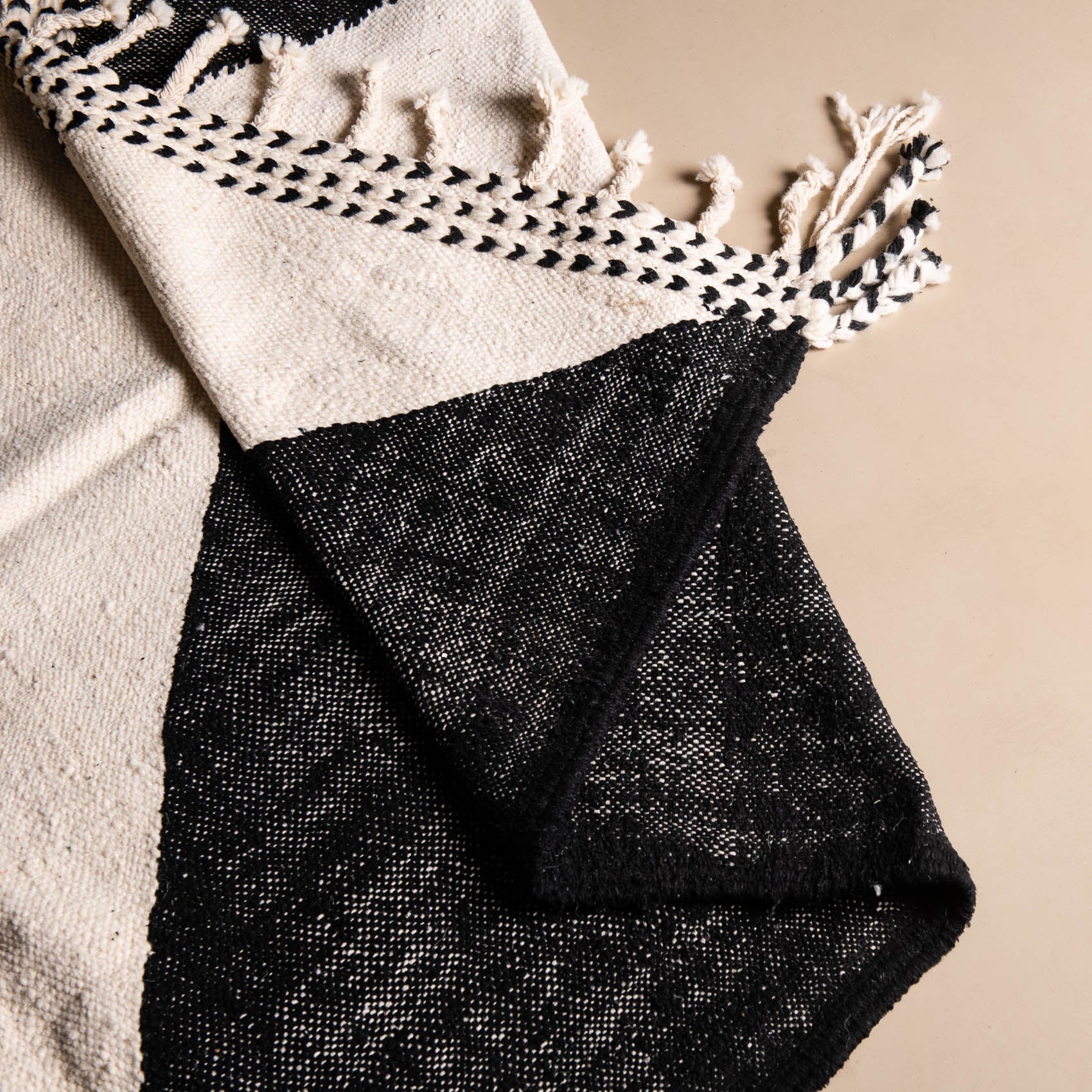 Alya - taznakht kilim rug - Benisouk