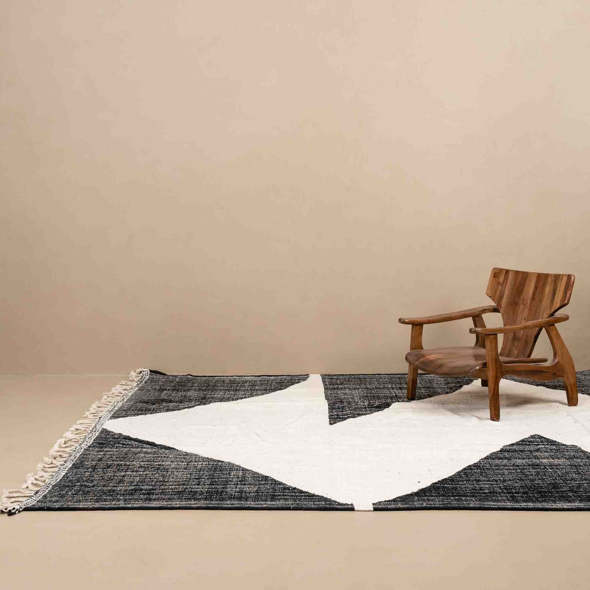 Alya - taznakht kilim rug - Benisouk