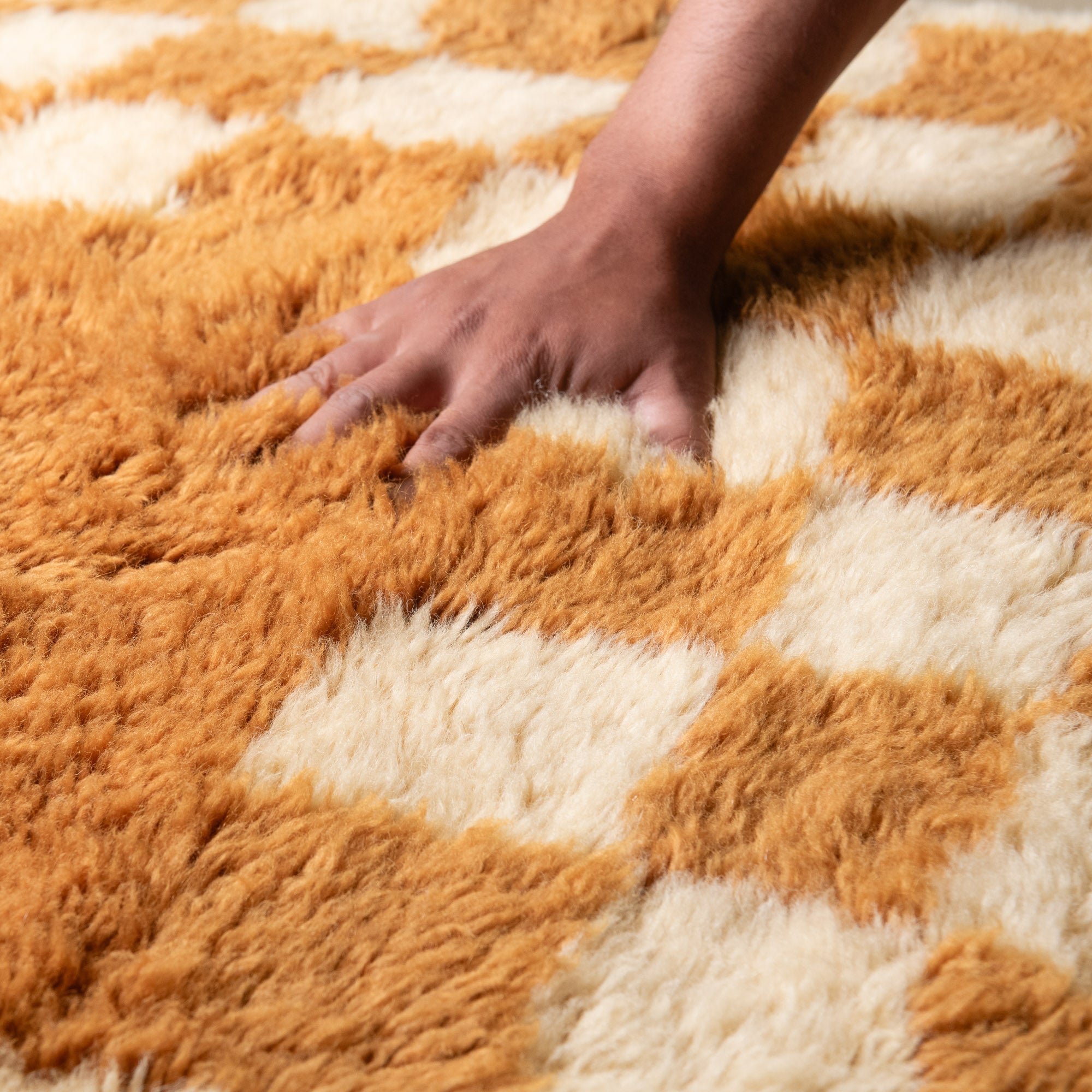 Amberline - Luxury Shag Moroccan Rug - Benisouk