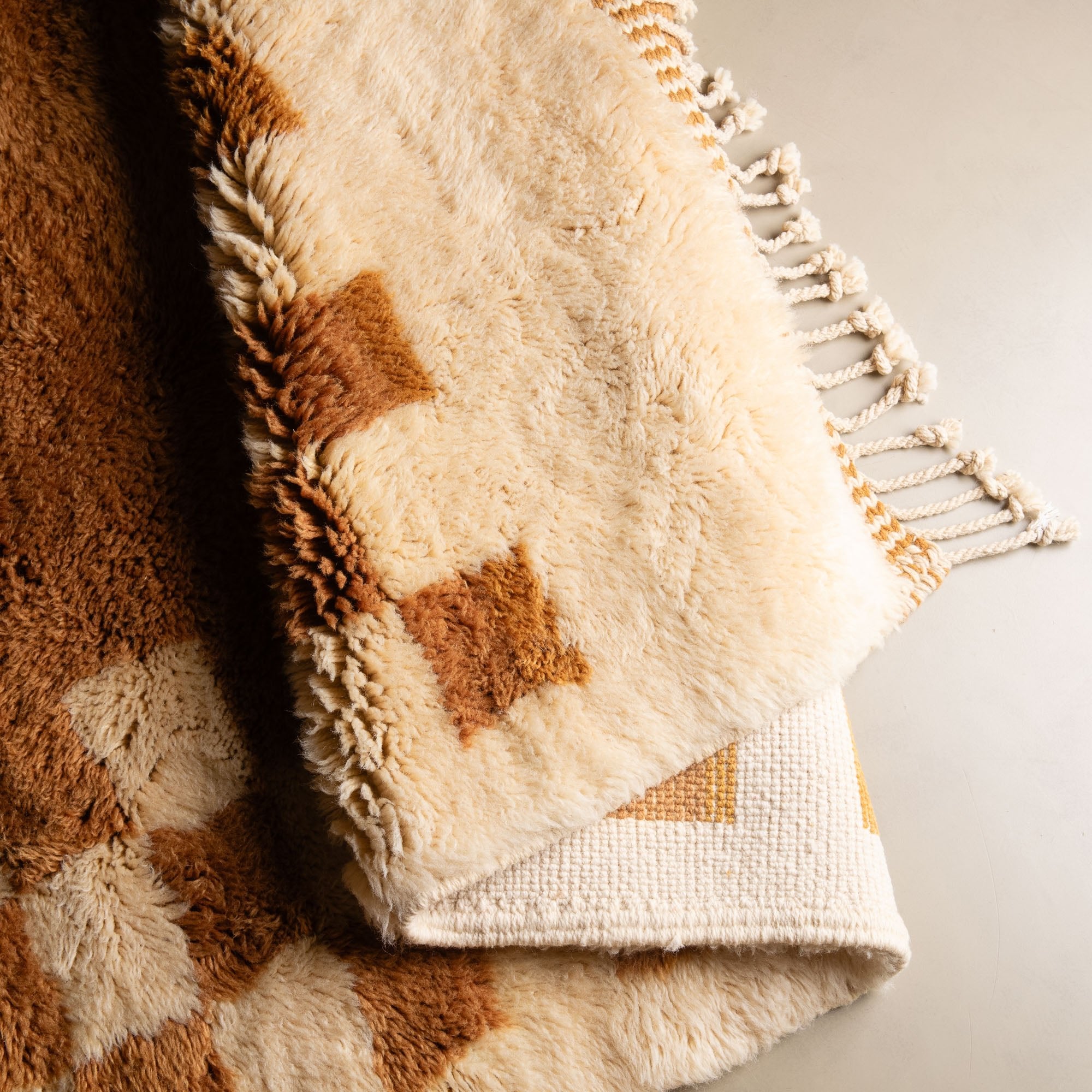 Amberline - Luxury Shag Moroccan Rug - Benisouk