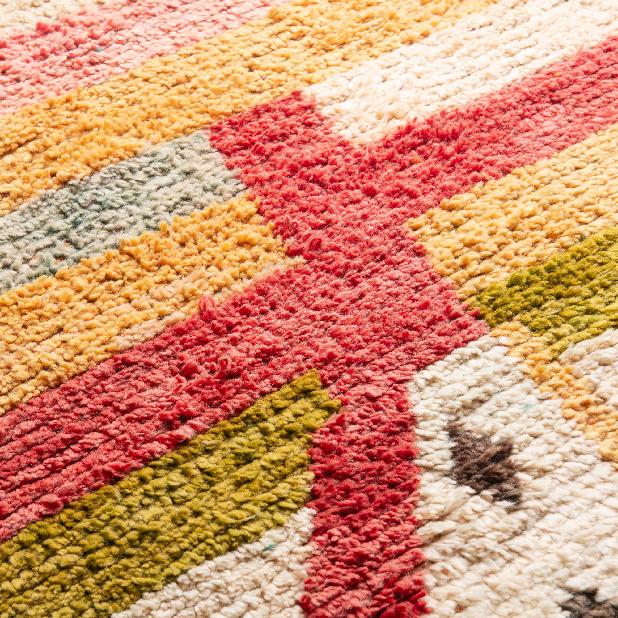 Asma - vintage boujad rug - Benisouk