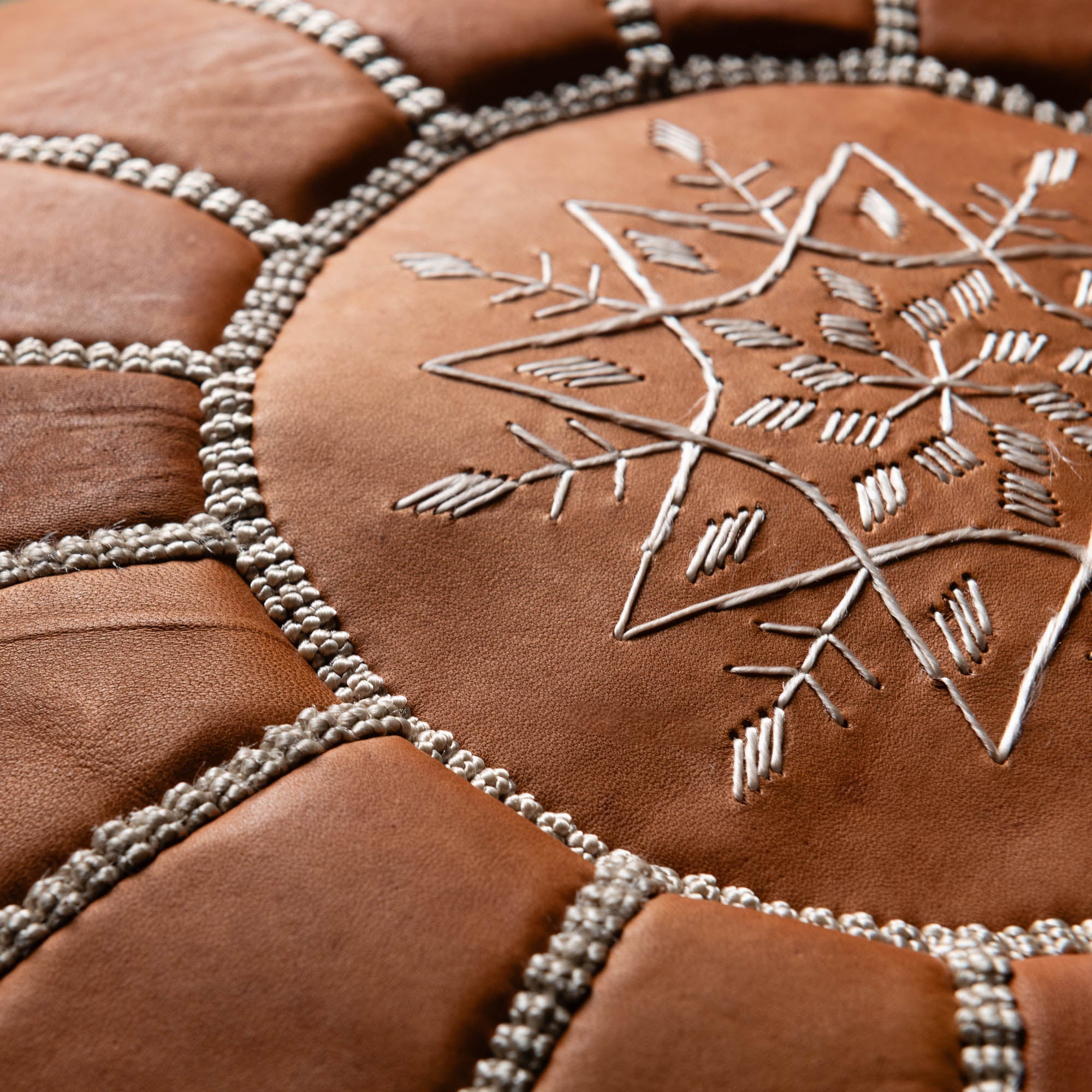 Authentic Moroccan Leather Pouf - Brown - Benisouk