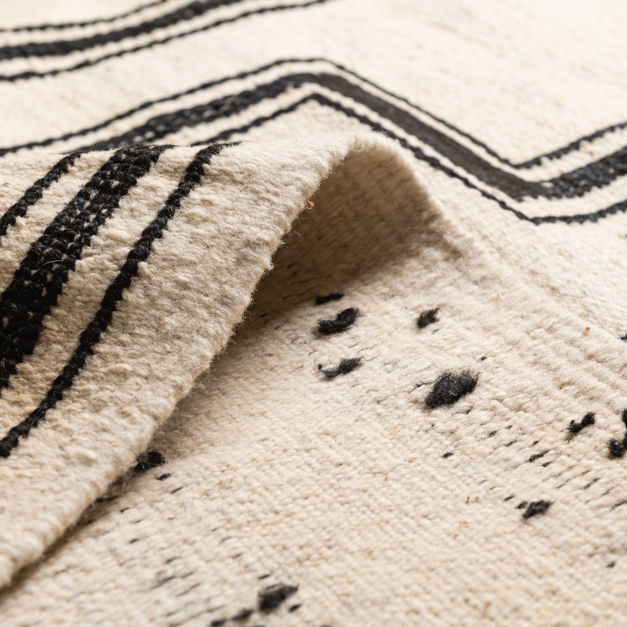 Azmar - Flatweave Moroccan rug - Benisouk